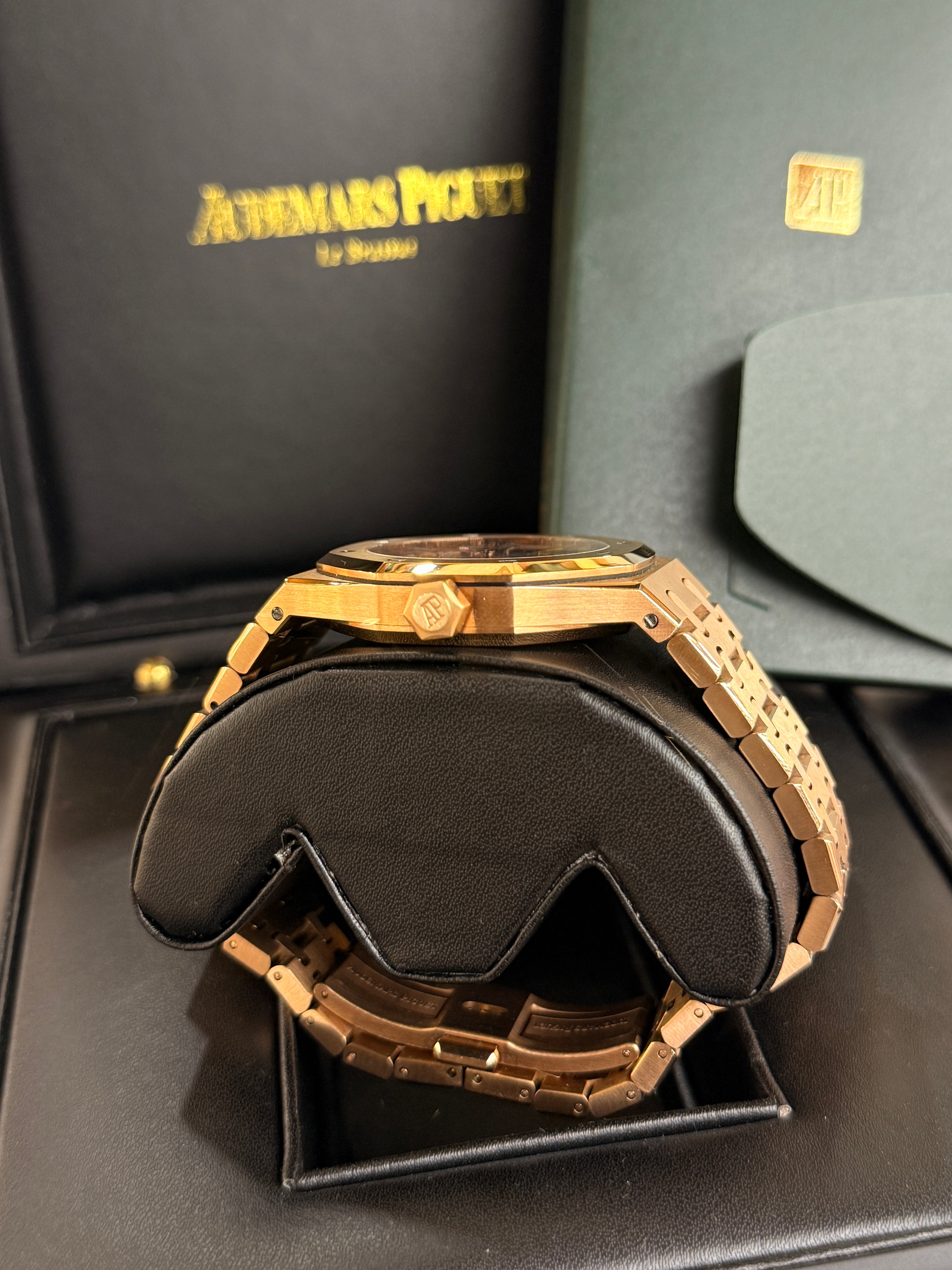Audemars Piguet | Royal Oak – Stainless Steel – Gold – Gold Hardware