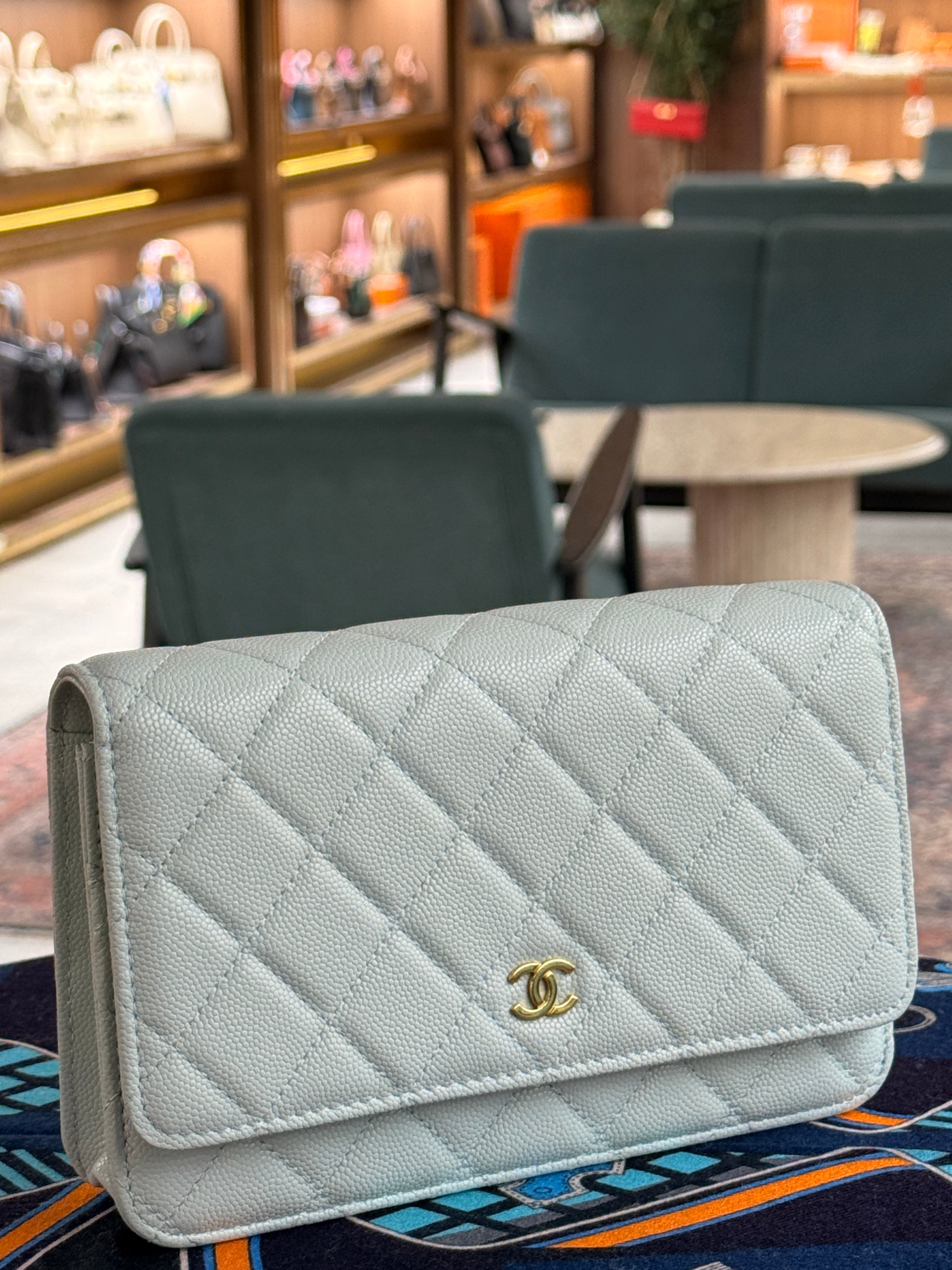 Chanel | Wallet on Chain (20) – Caviar – White – Gold Hardware