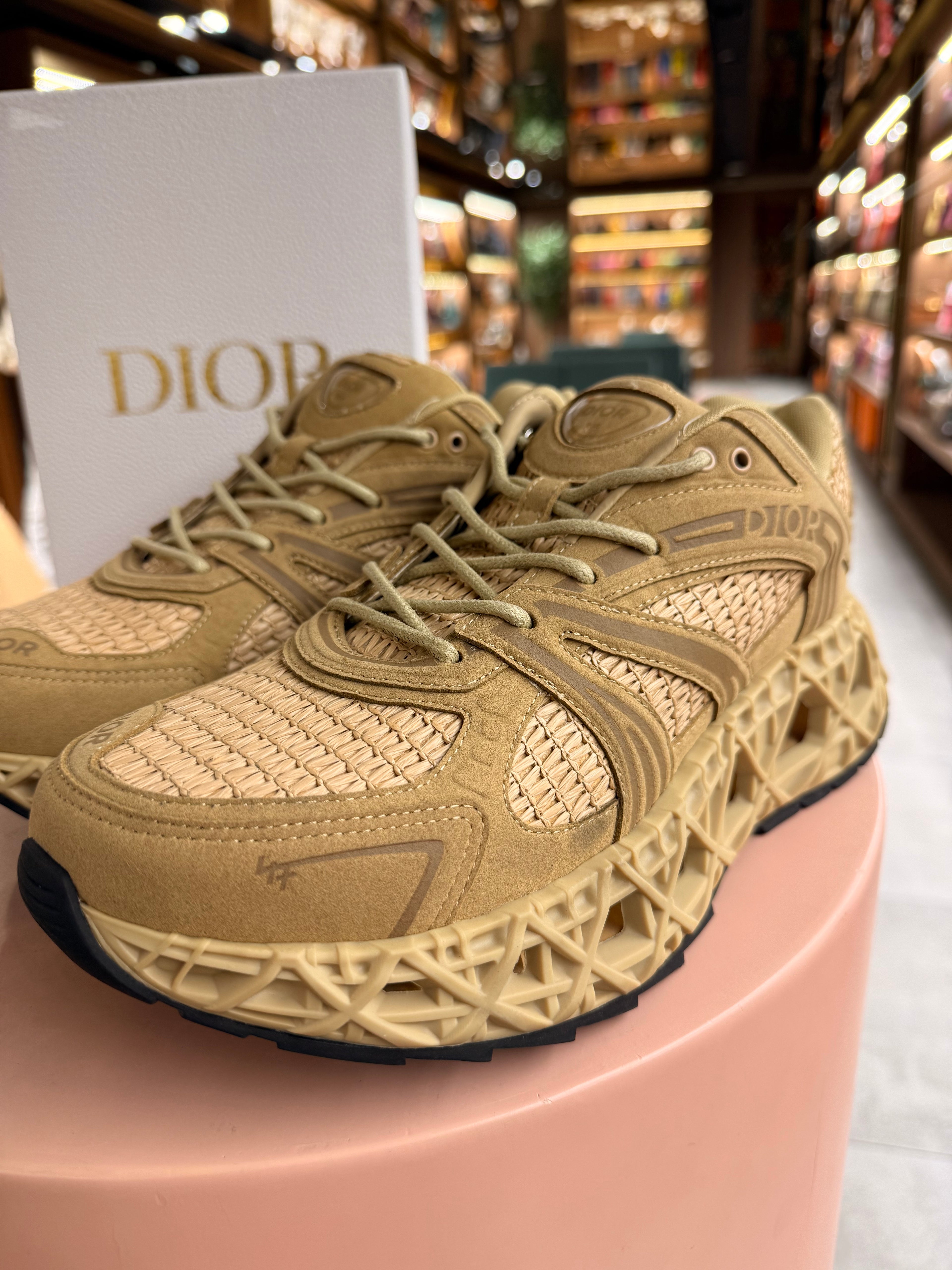 Dior | B23 Sneakers – Textile – Beige – Black Hardware