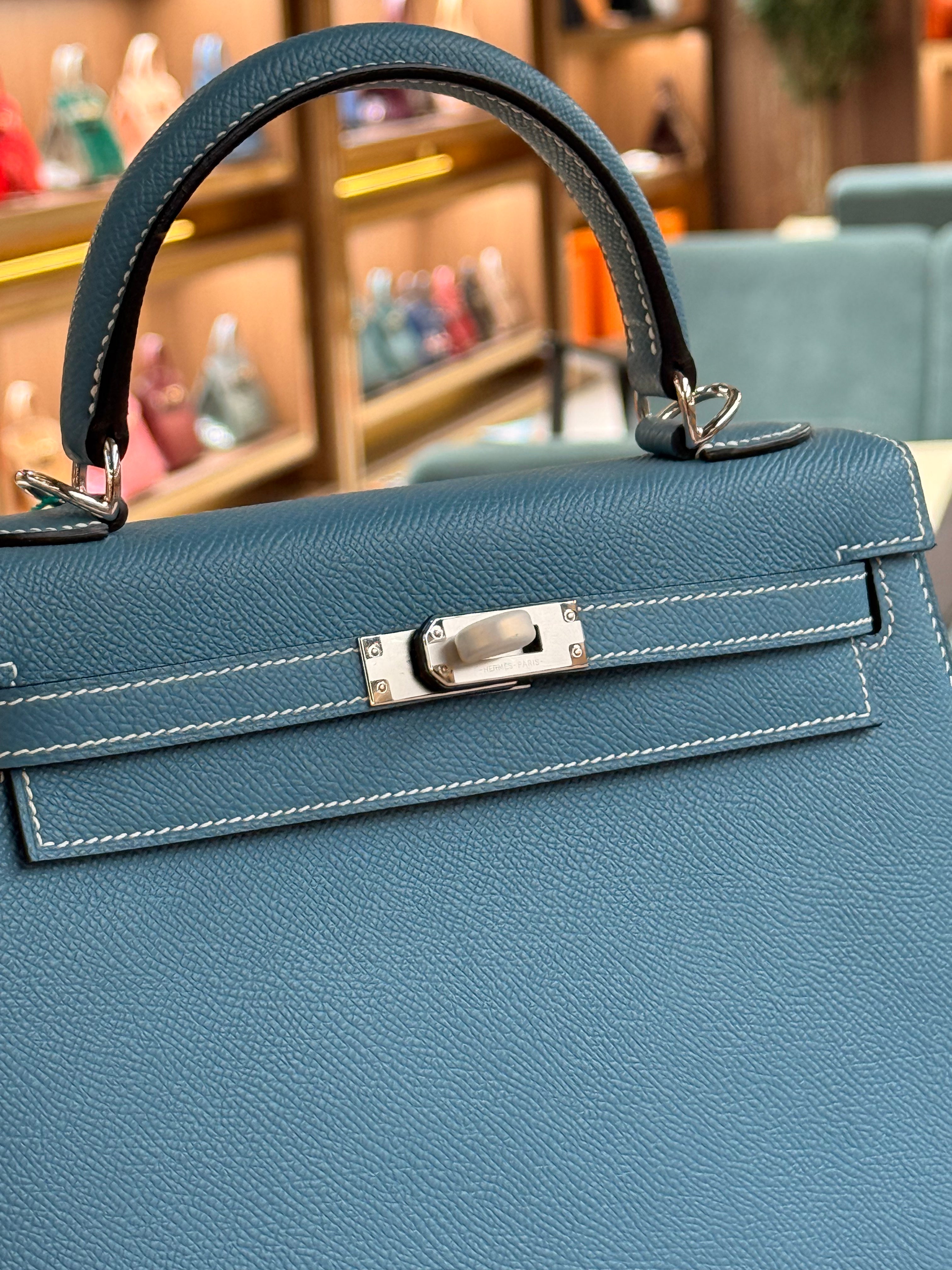 Hermes | Kelly (25) – Epsom – Bleu Brume – Palladium Hardware