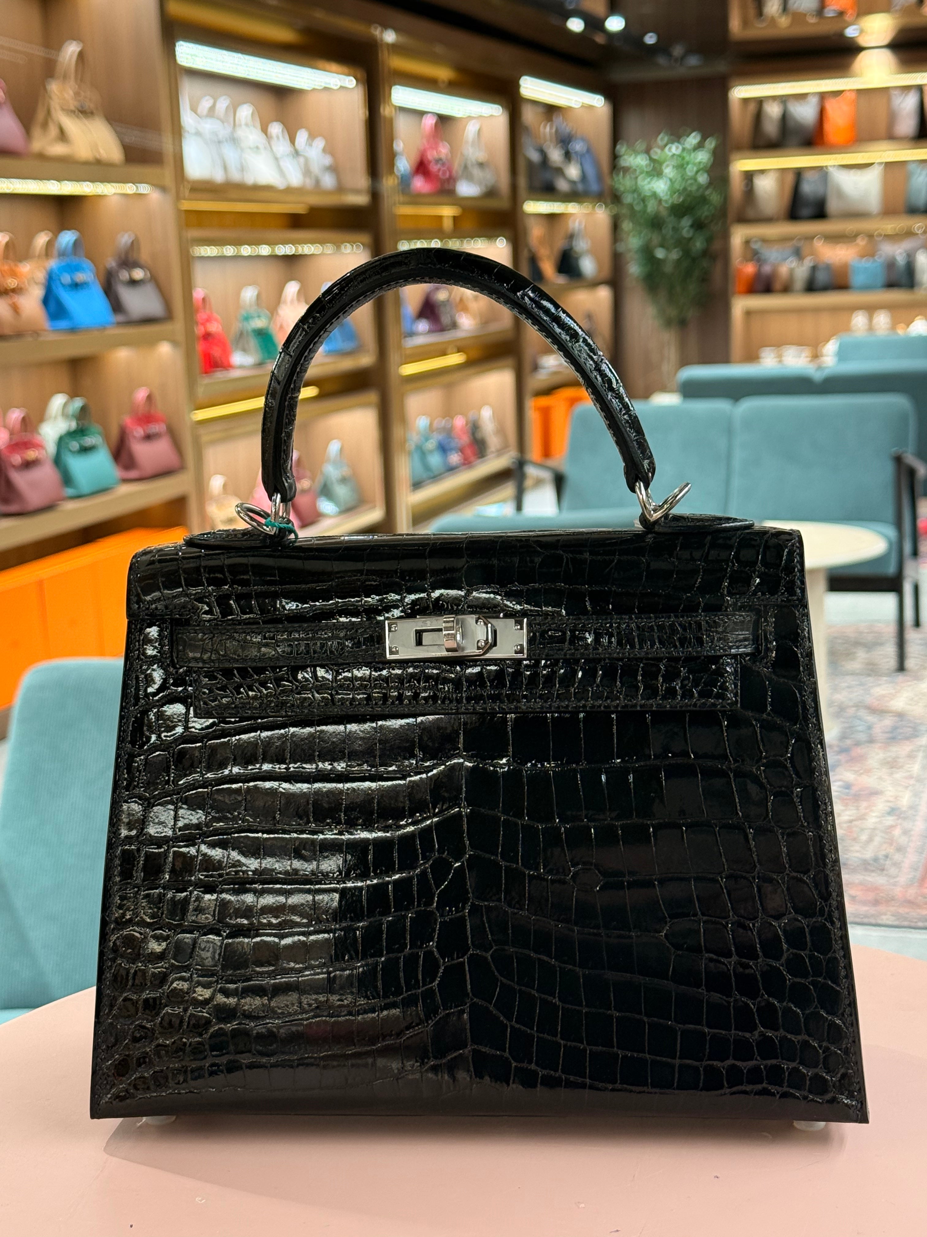 Hermes | Kelly (25) – Crocodile – Black – Palladium Hardware