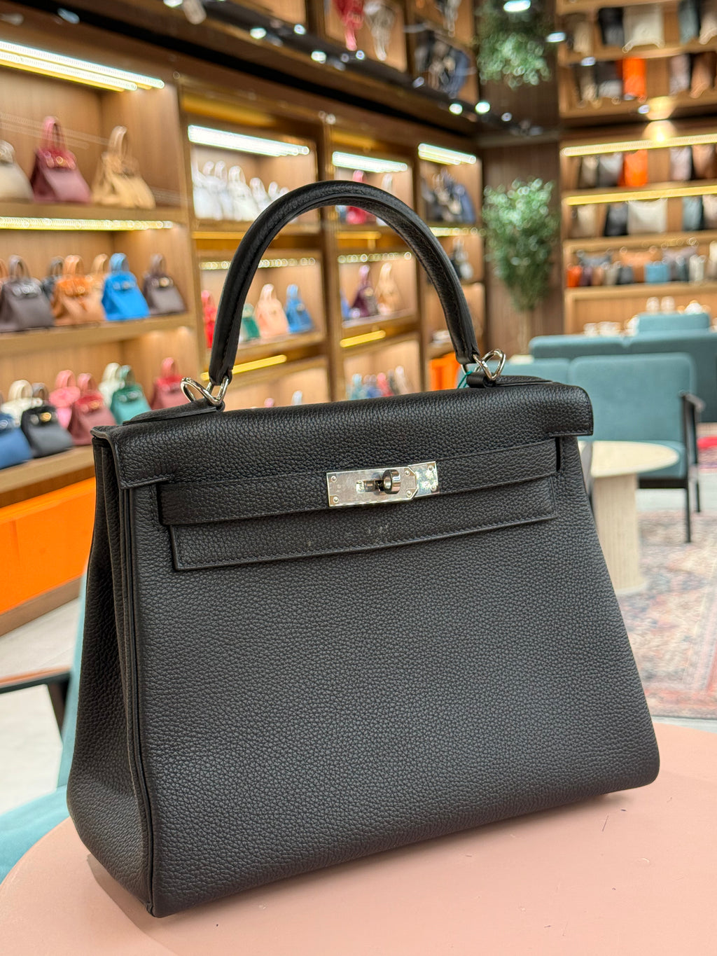 Hermes | Kelly (28) – Togo – Black – Palladium Hardware