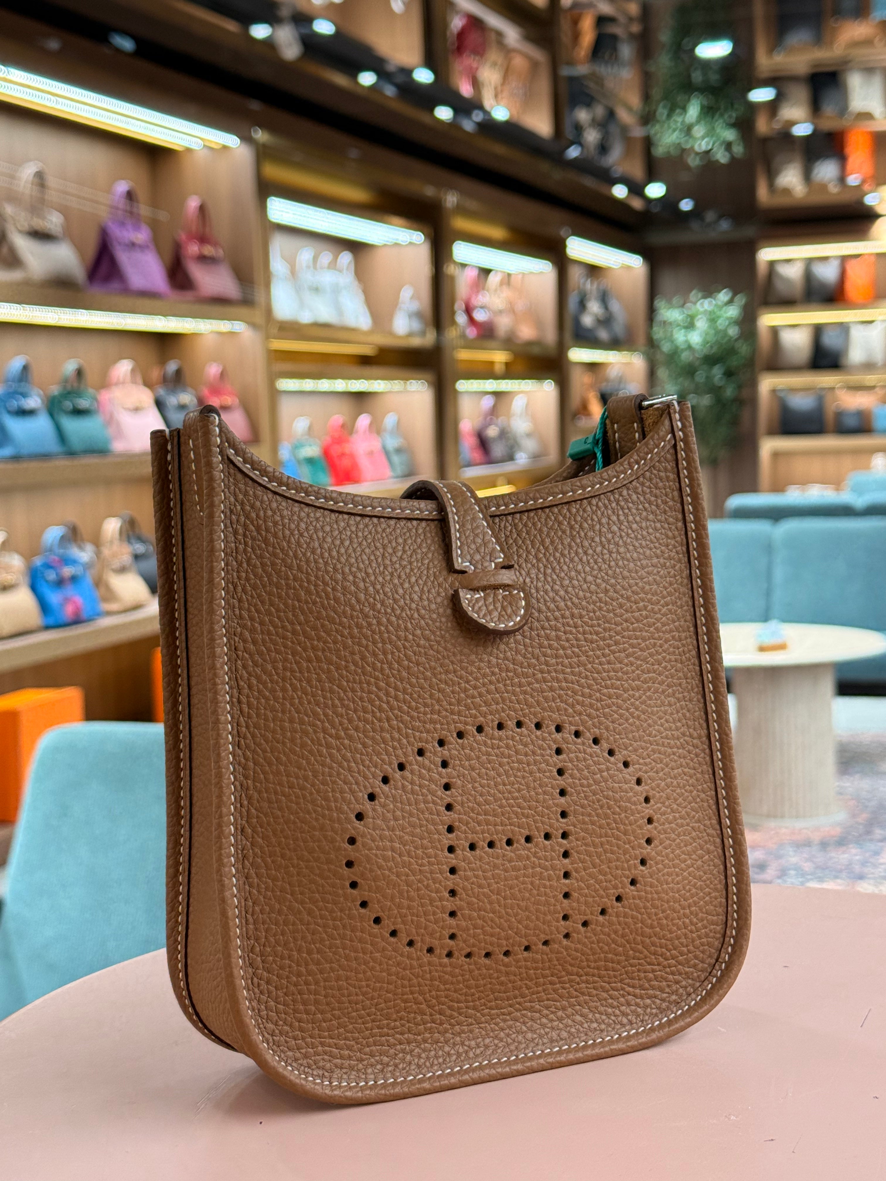 Hermes | Evelyne (Small) – Clemence – Etoupe – Palladium Hardware