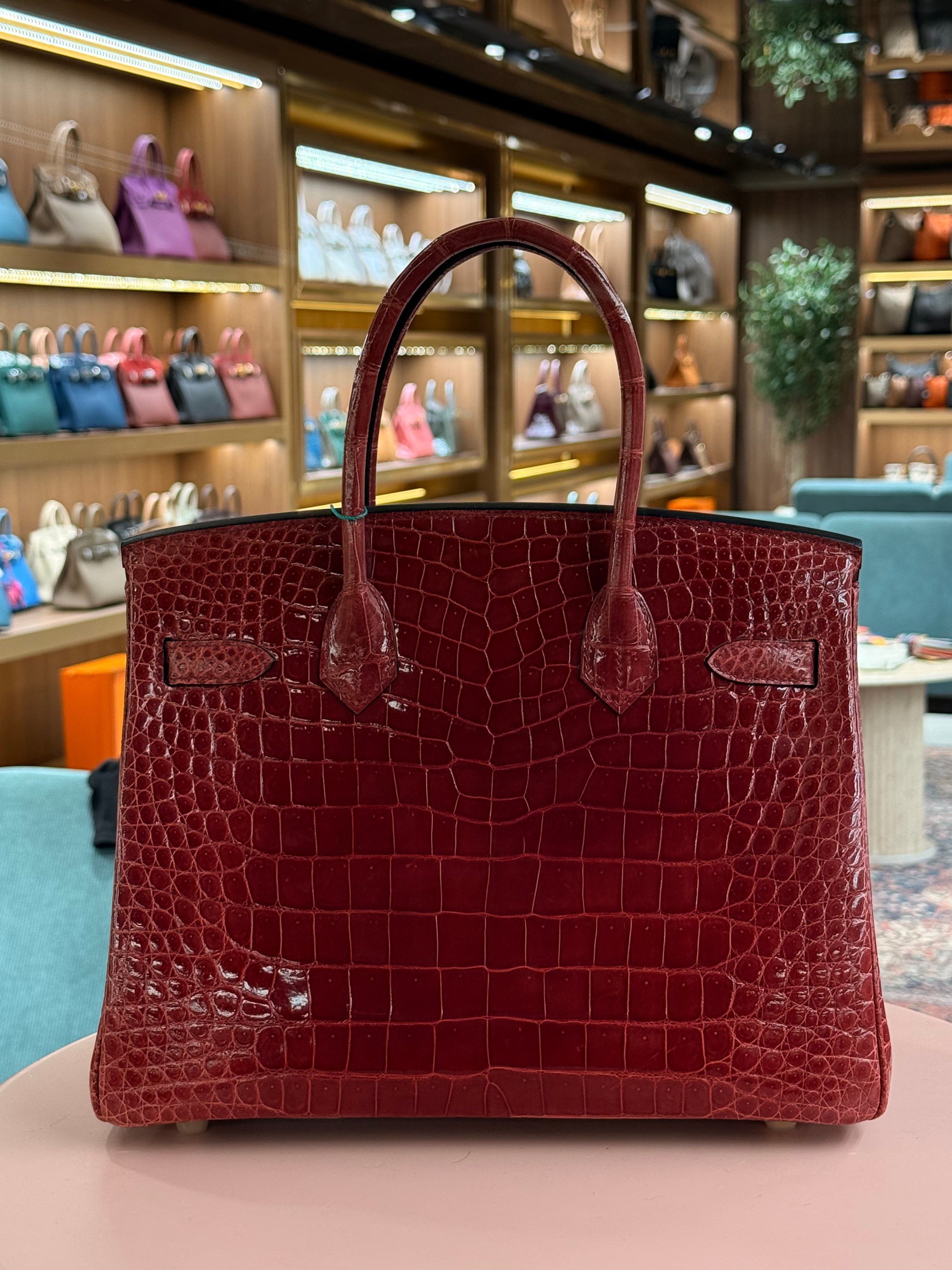 Hermes | Birkin (30) – Crocodile – Rouge H – Gold Hardware