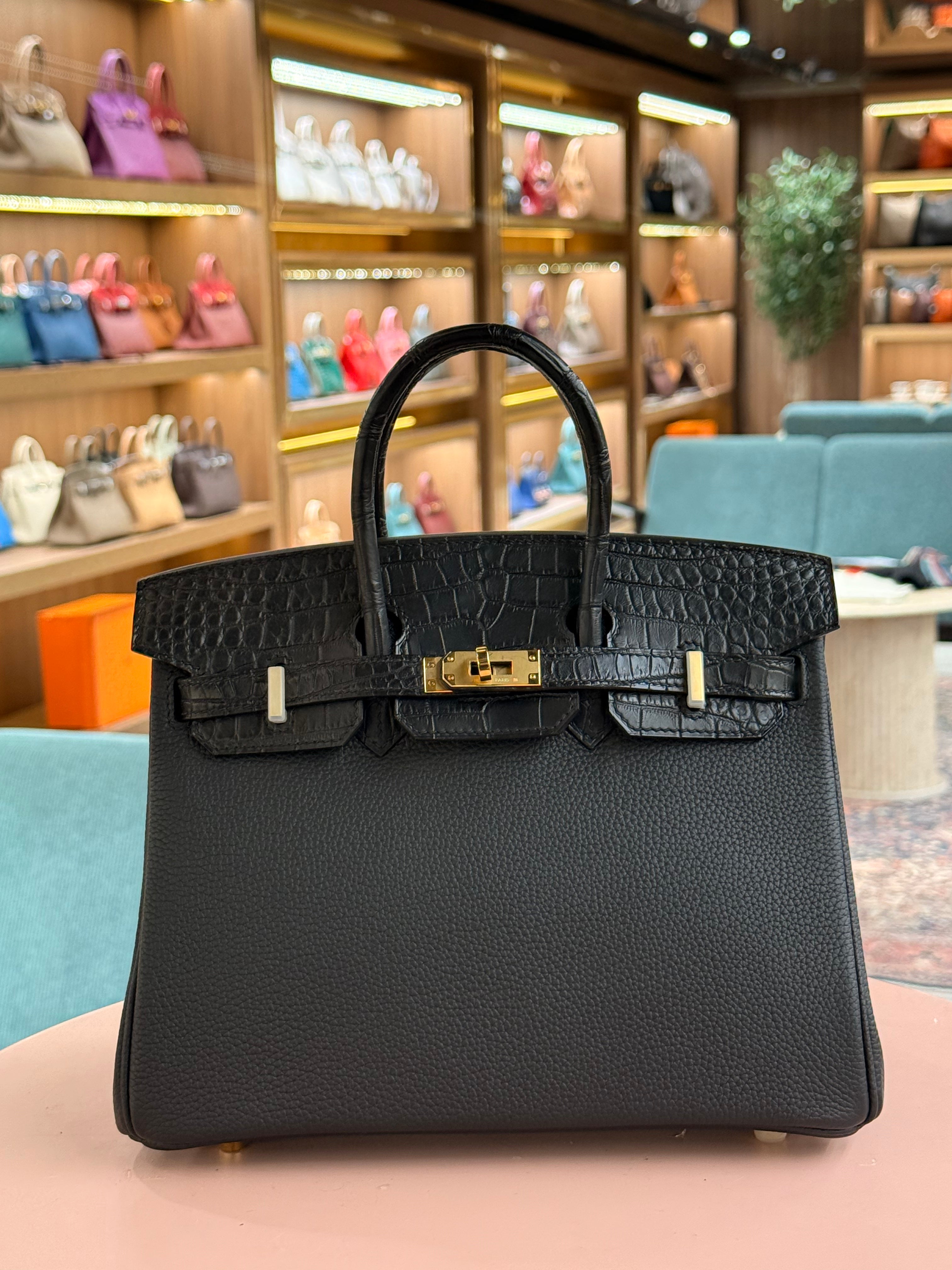 Hermes | Birkin (25) – Togo – Black – Gold Hardware