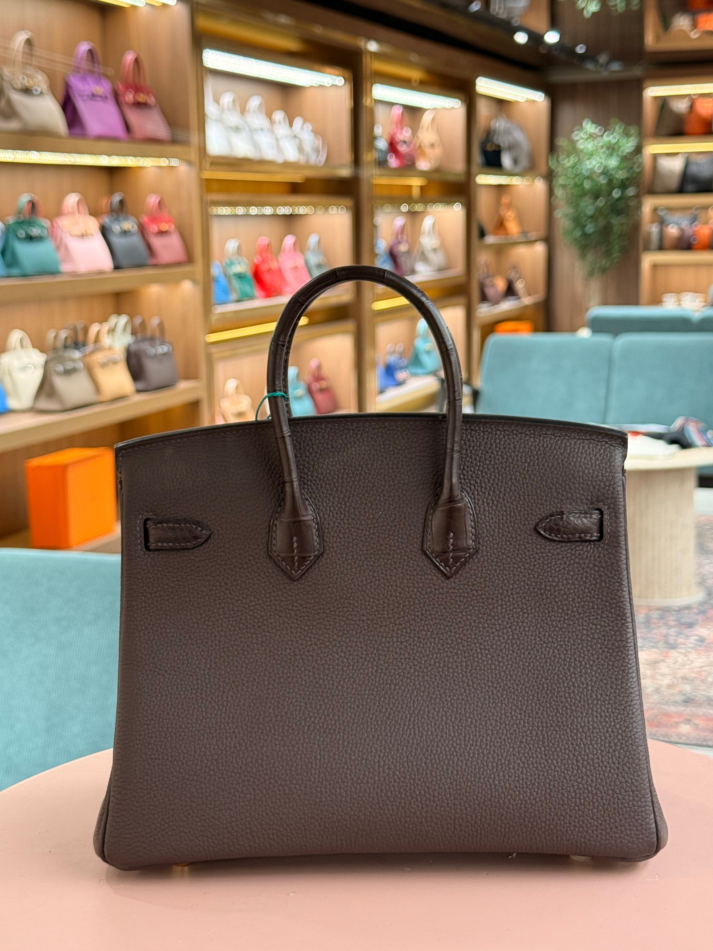 Hermes | Birkin (25) – Togo – Noir – Gold Hardware