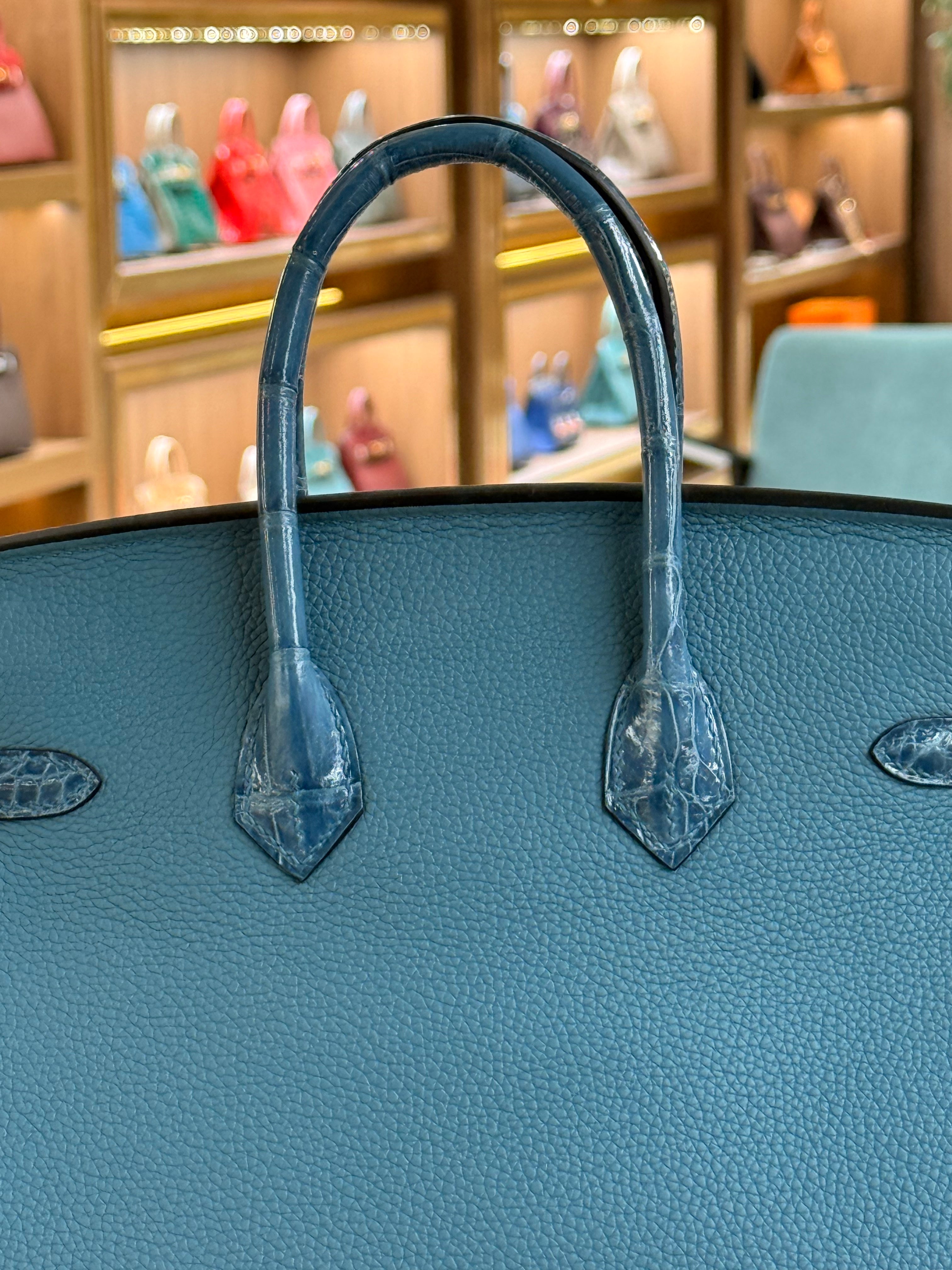Hermes | Birkin Touch (25) – Togo – Bleu Brume – Gold Hardware