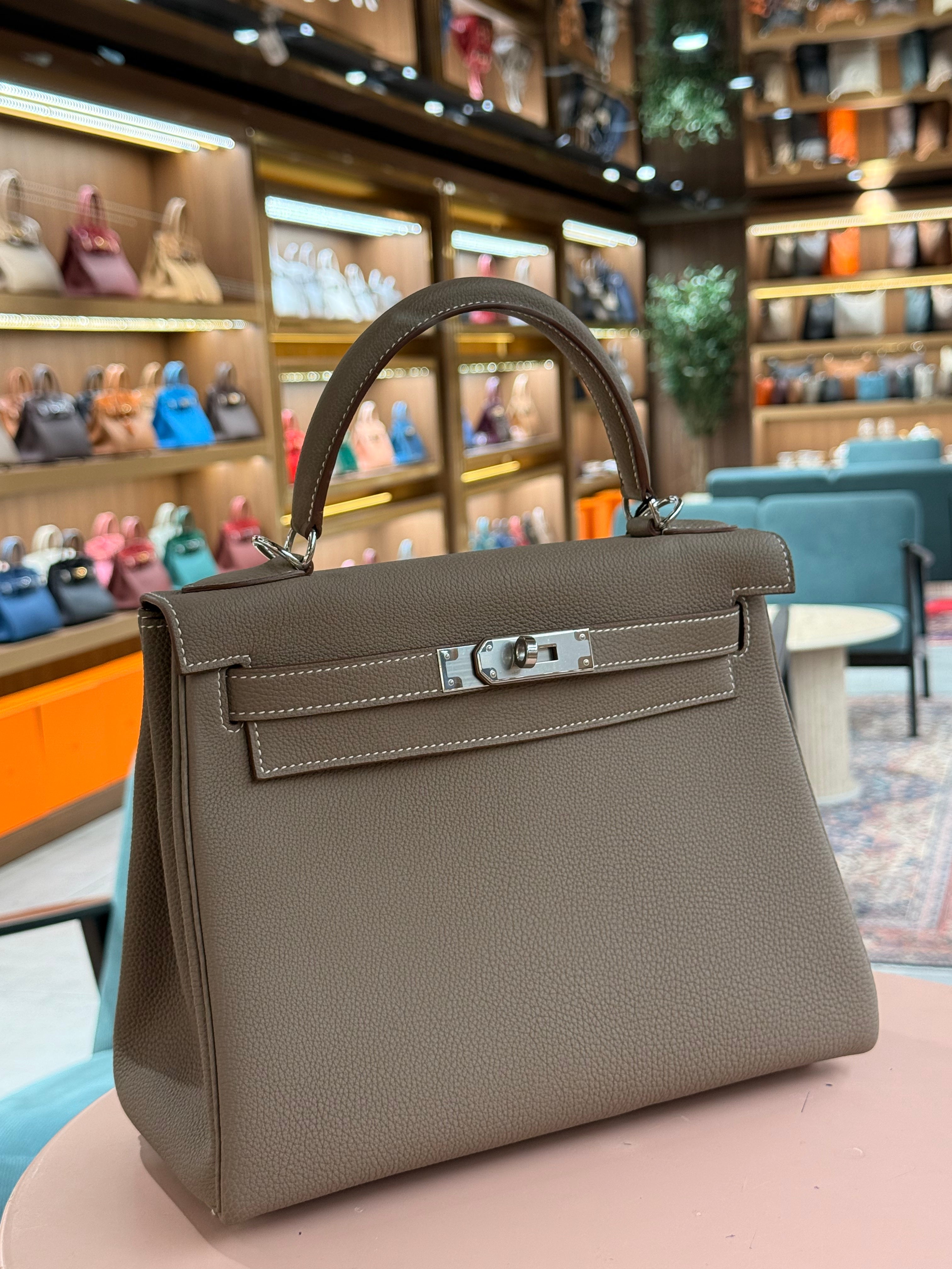 Hermes | Kelly (28) – Togo – Etoupe – Palladium Hardware
