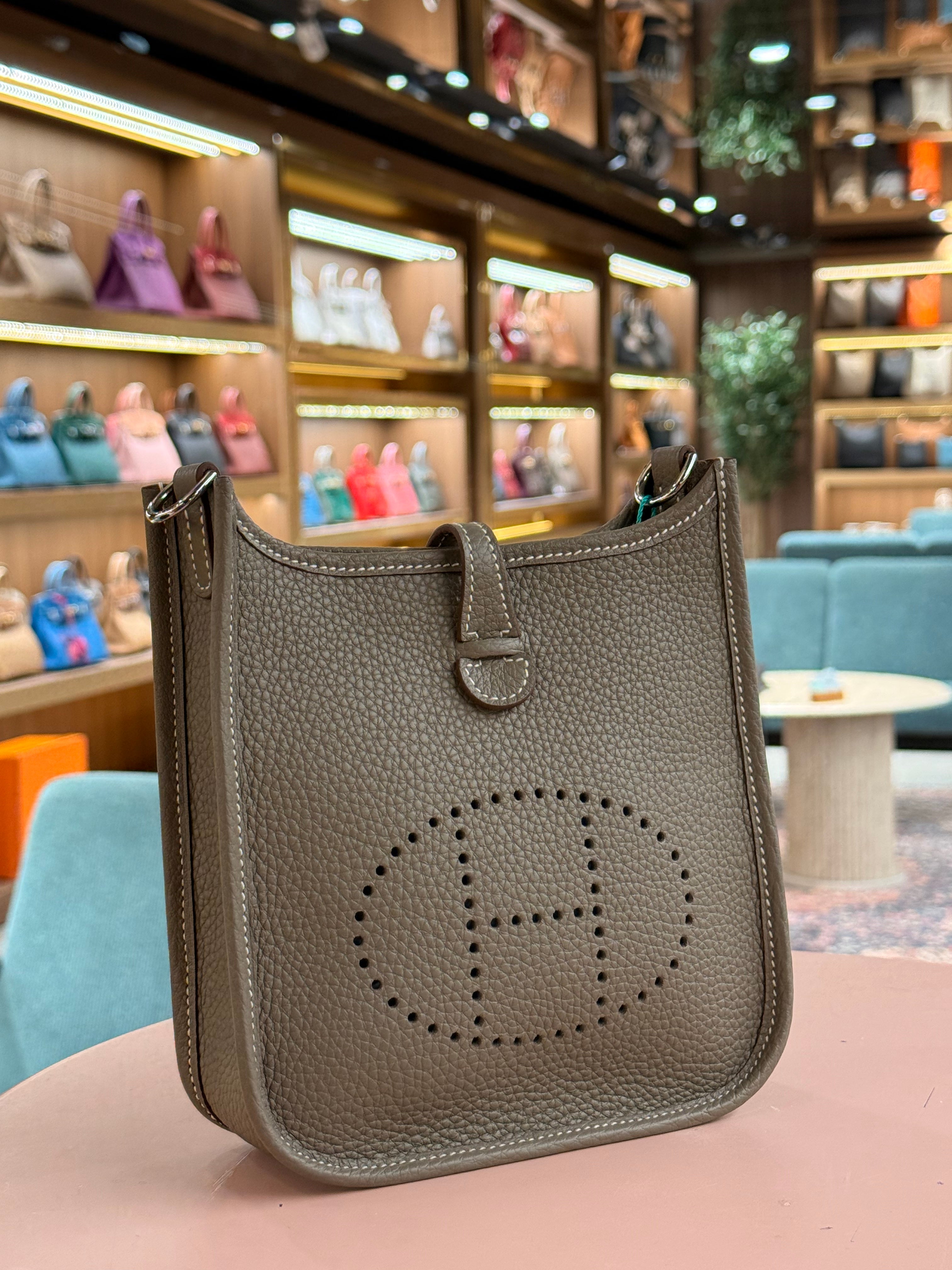 Hermes | Evelyne (Small) – Clemence – Etoupe – Palladium Hardware