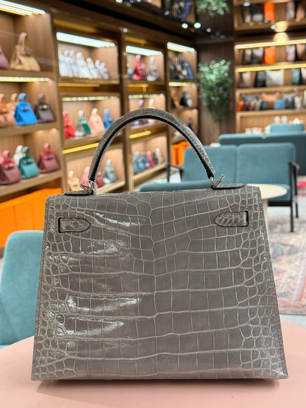 Hermes | Kelly (25) – Crocodile – Gris T (Grey) – Palladium Hardware