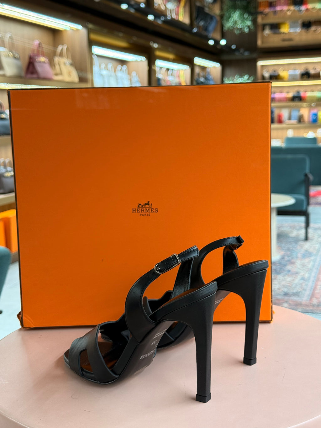 Hermes | Ella-105-Sandal – Leather – Black – Silver Hardware