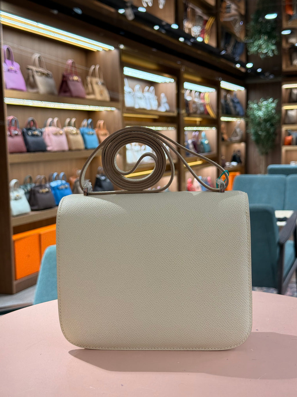 Hermes | Constance (18) – Epsom – Cream – Palladium Hardware