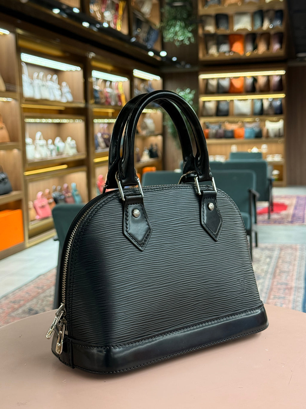Louis Vuitton | Alma-BB – Epi Leather – Black – Silver Hardware