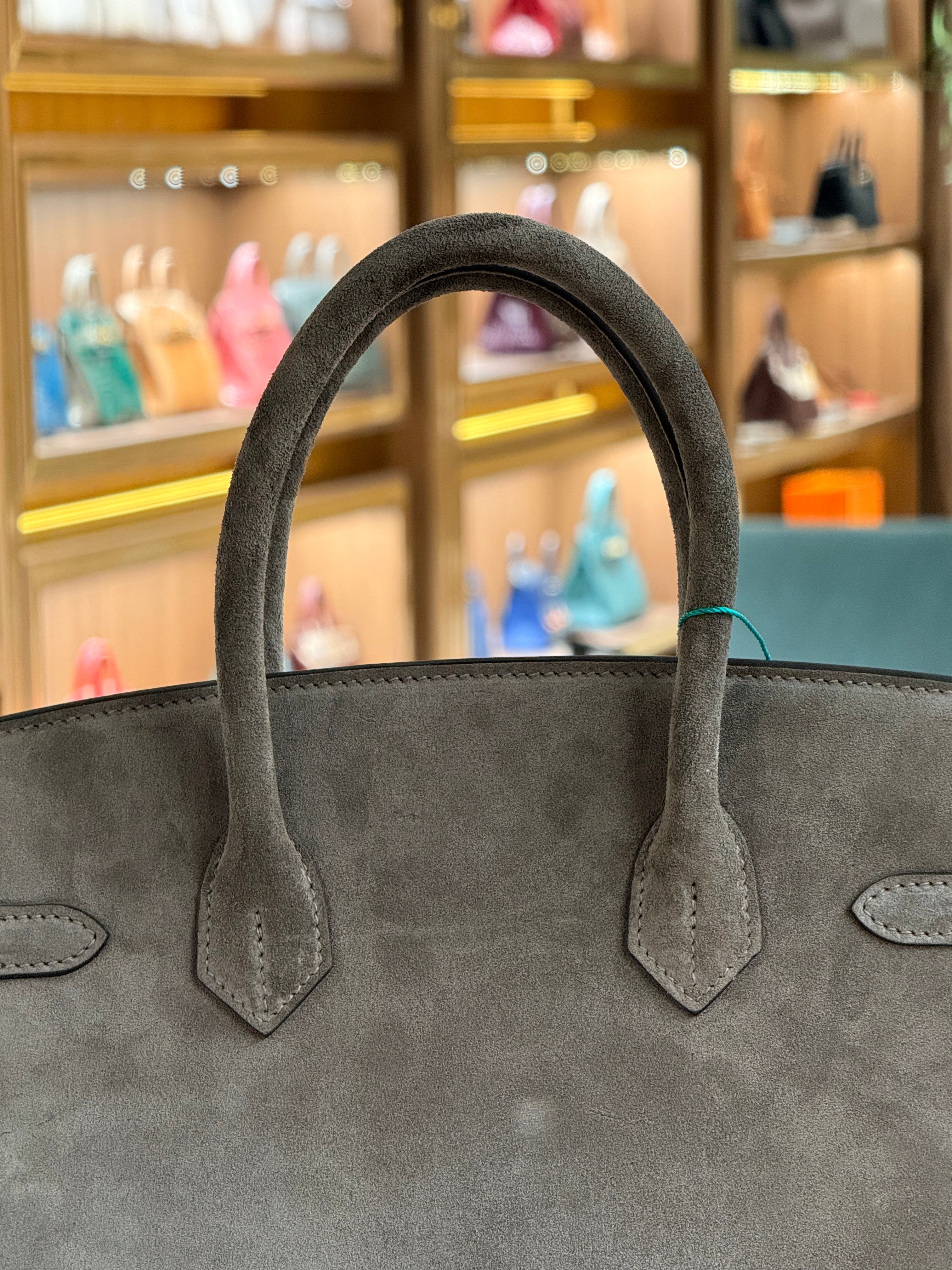 Hermes | Birkin (30) – Suede – Gris Tourterelle – Gold Hardware