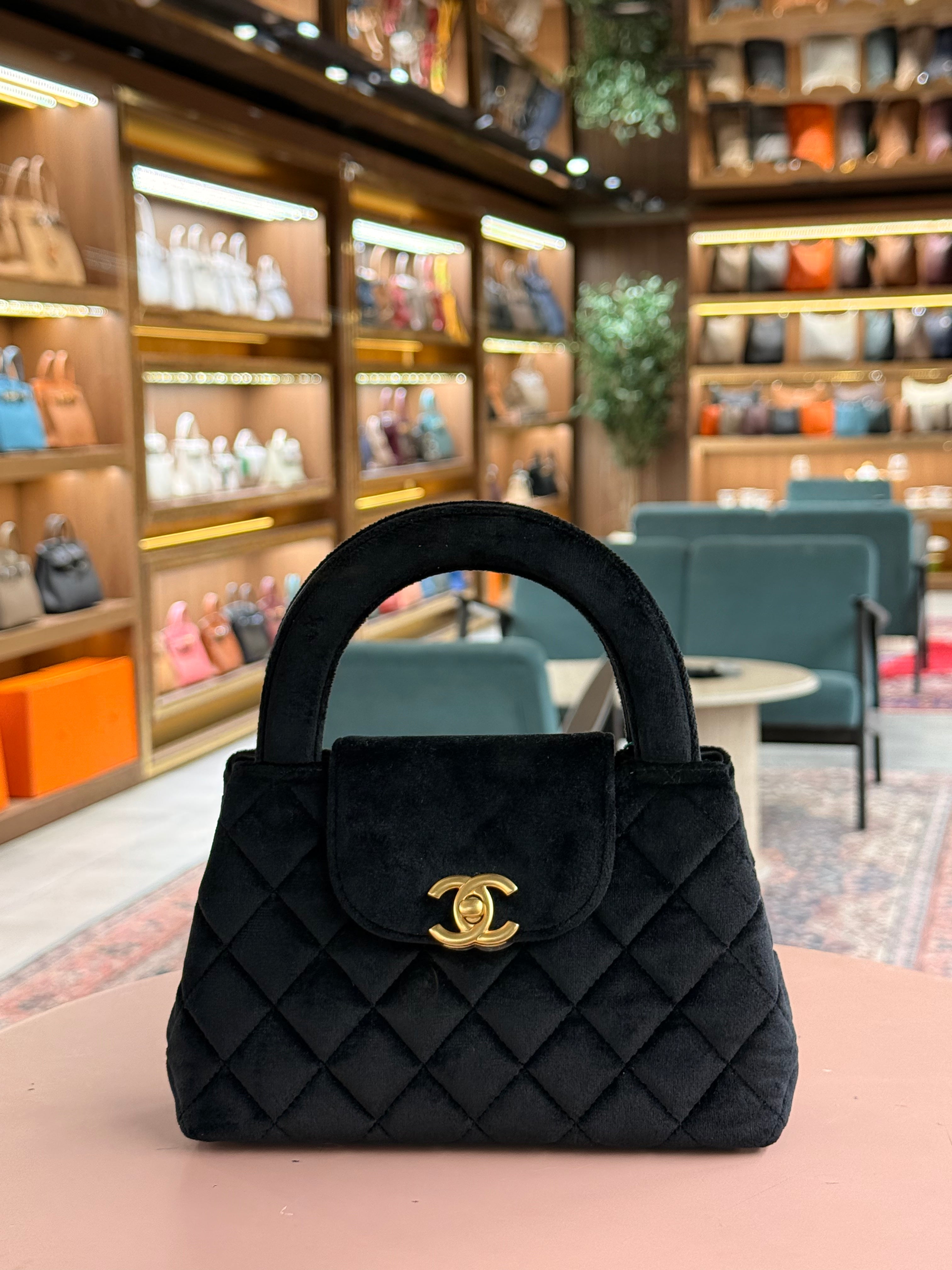 Chanel | Velvet-Quilted-Nano-Kelly-Shopper – Suede – Black – Gold Hardware