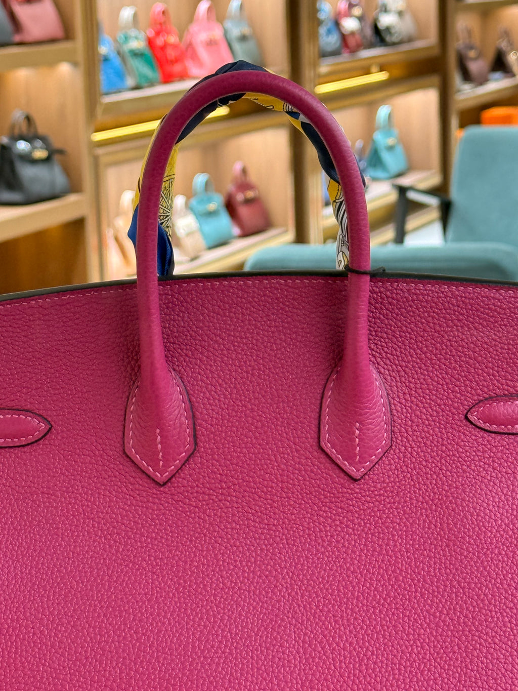 Hermes | Birkin (25) – Togo – Fuchsia – Gold Hardware
