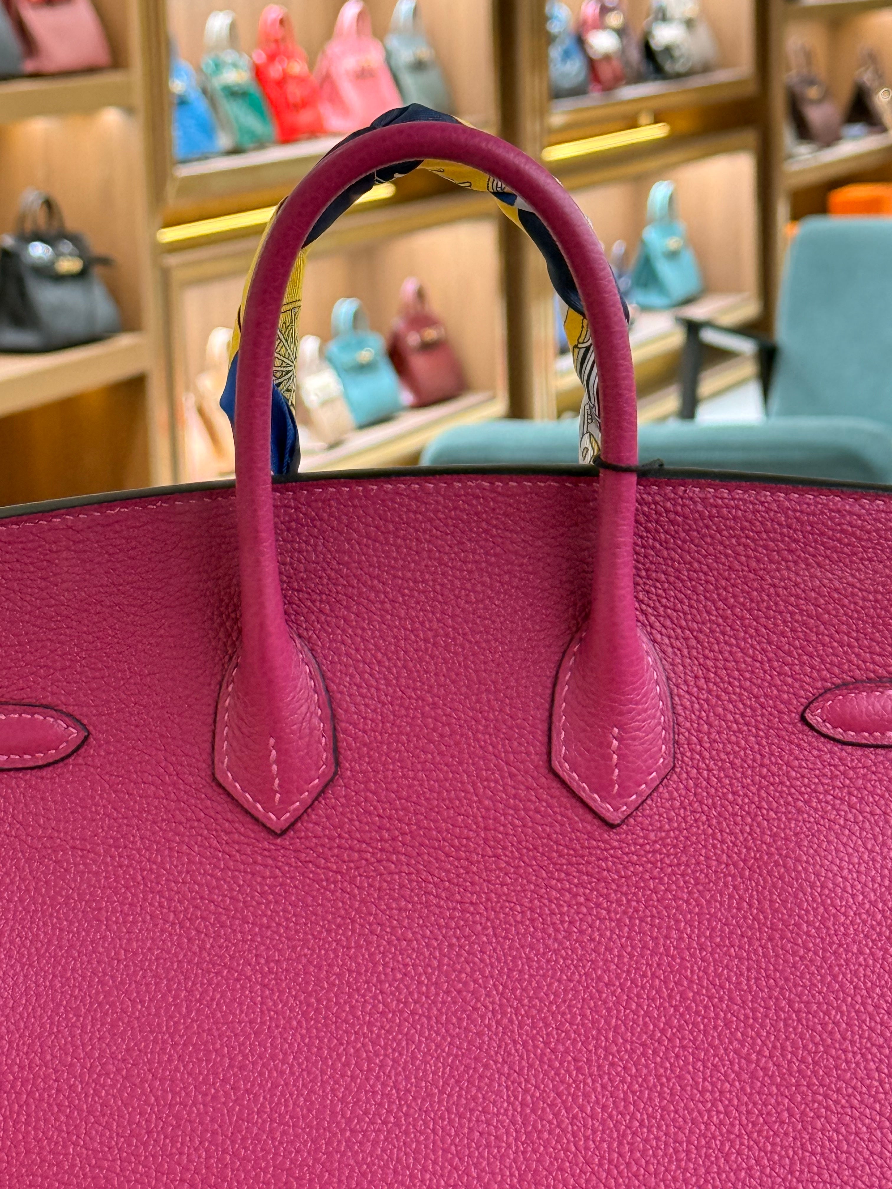 Hermes | Birkin (25) – Togo – Fuchsia – Gold Hardware
