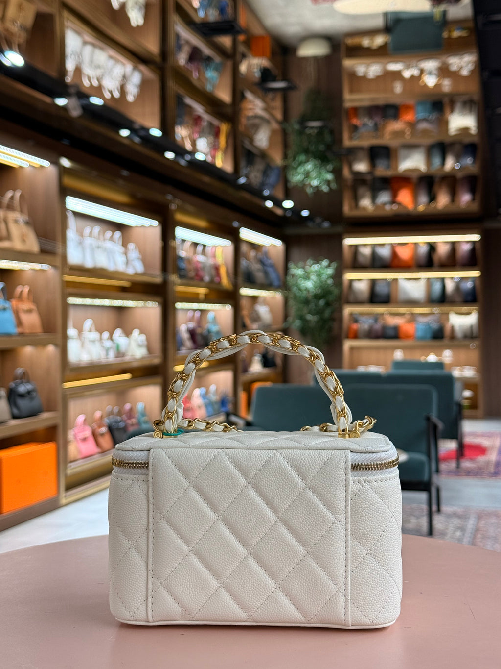 Chanel | Vanity (Small) – Caviar – White – Gold Hardware