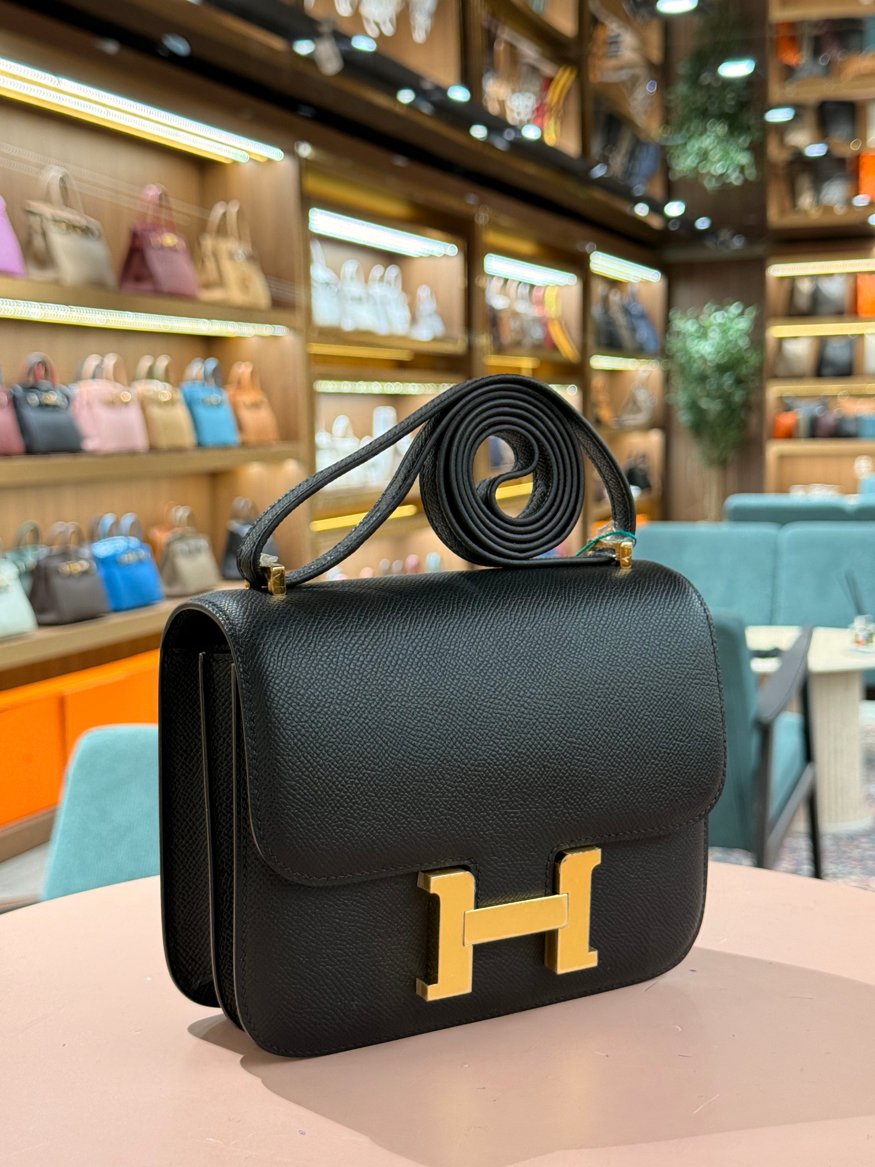 Hermes | Constance (18) – Epsom – Black – Gold Hardware