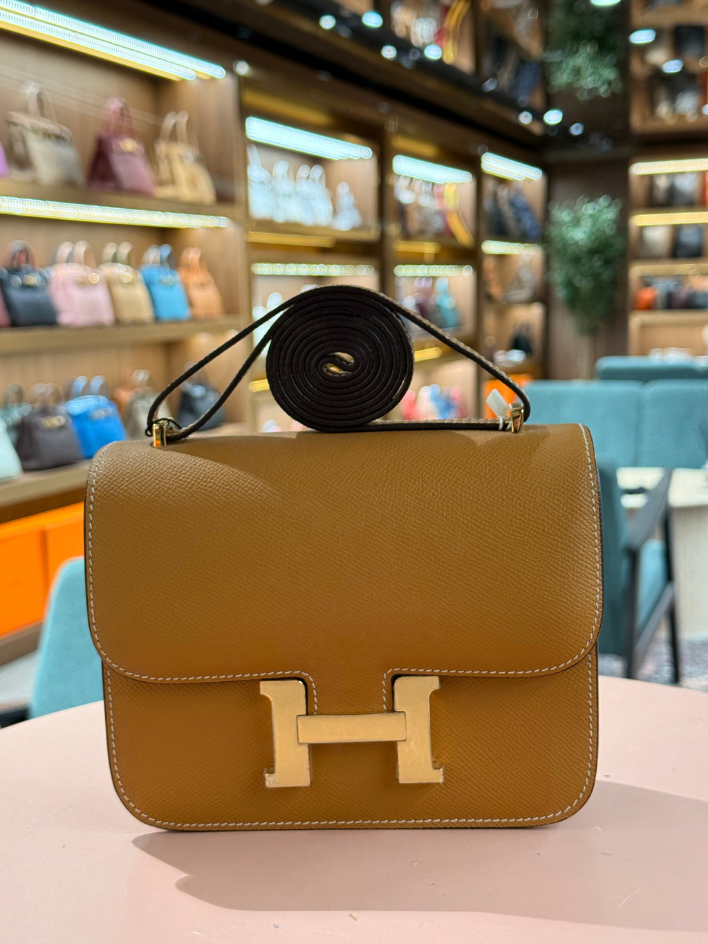 Hermes | Constance (18) – Epsom – Gold – Gold Hardware