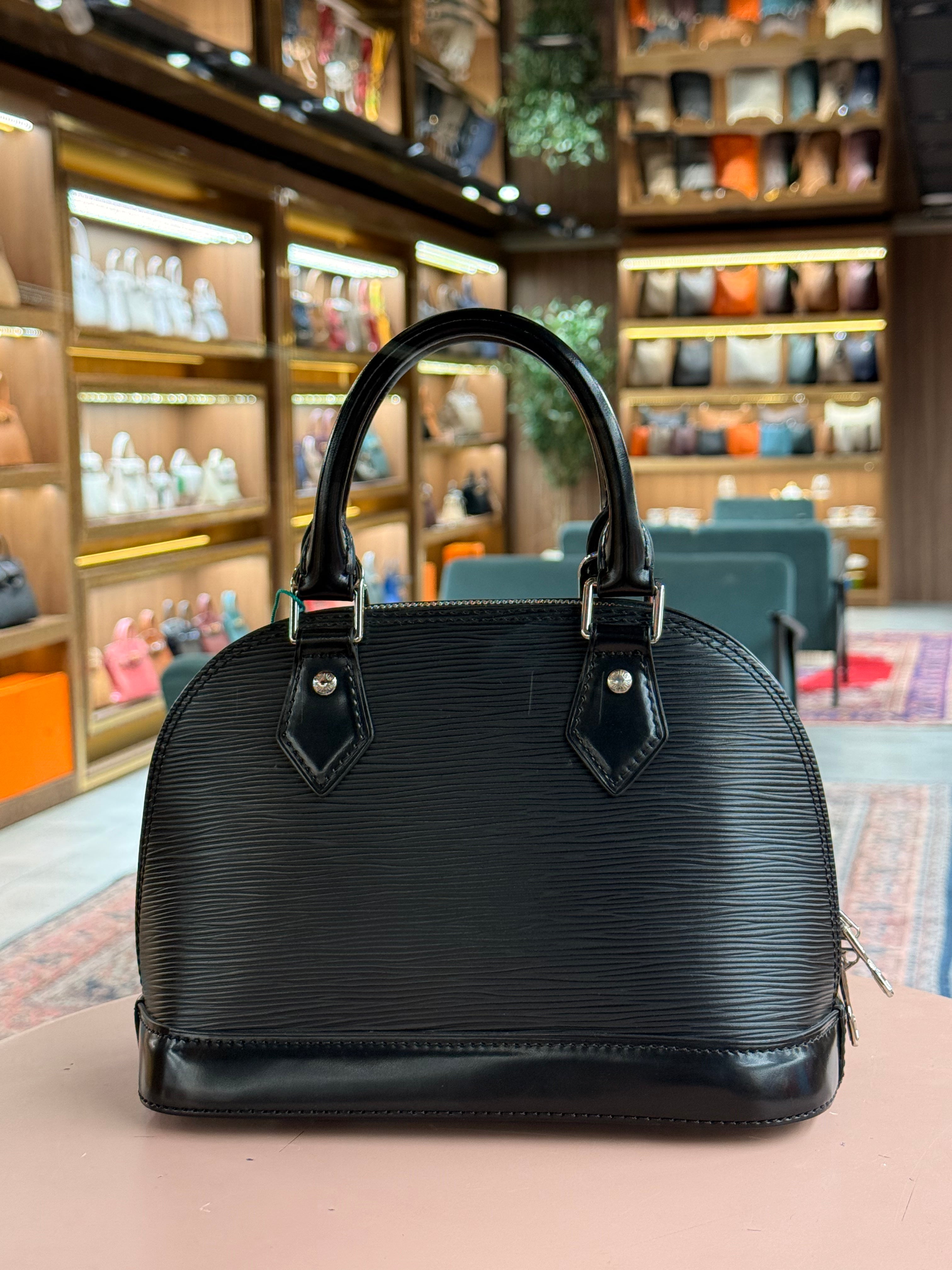 Louis Vuitton | Alma-BB – Epi Leather – Black – Silver Hardware