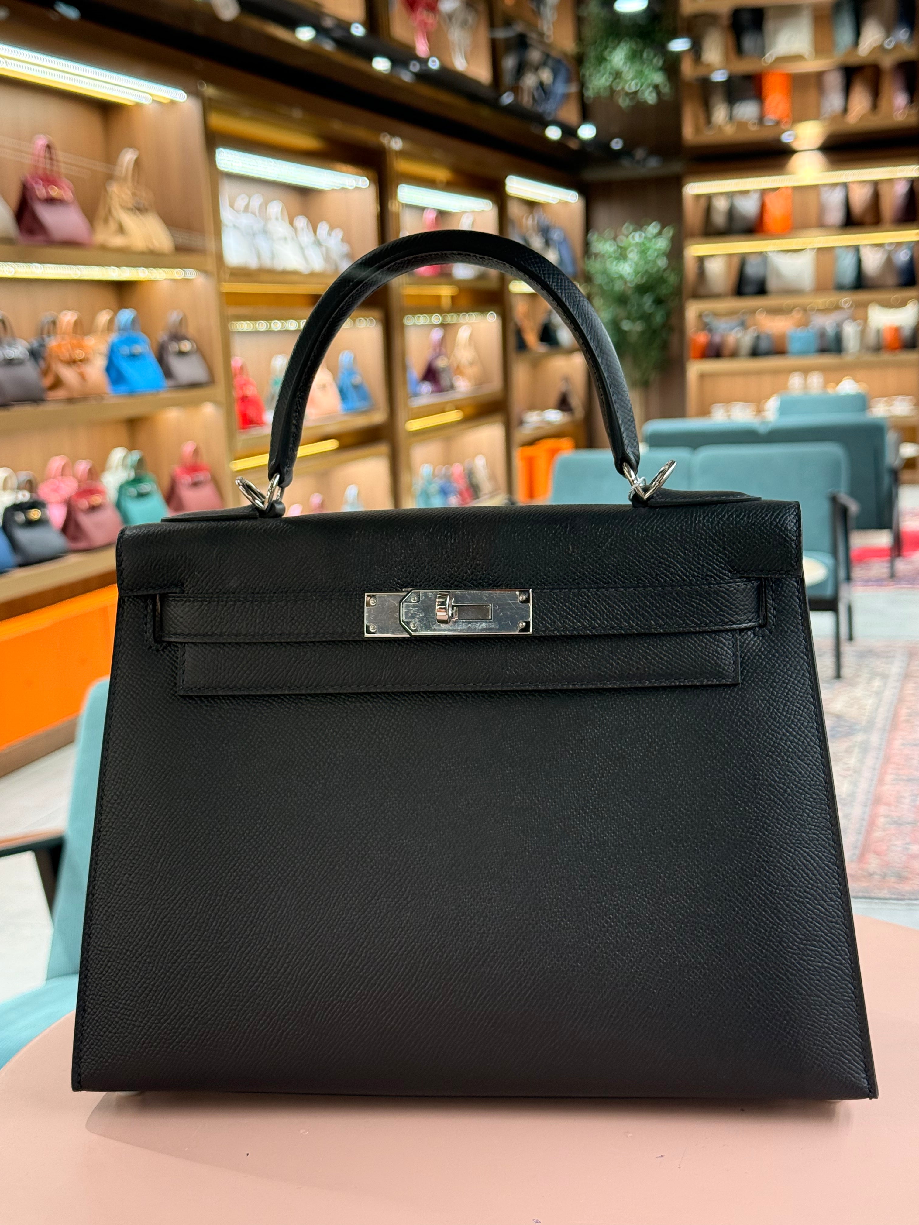 Hermes | Kelly (28) – Epsom – Black – Palladium Hardware