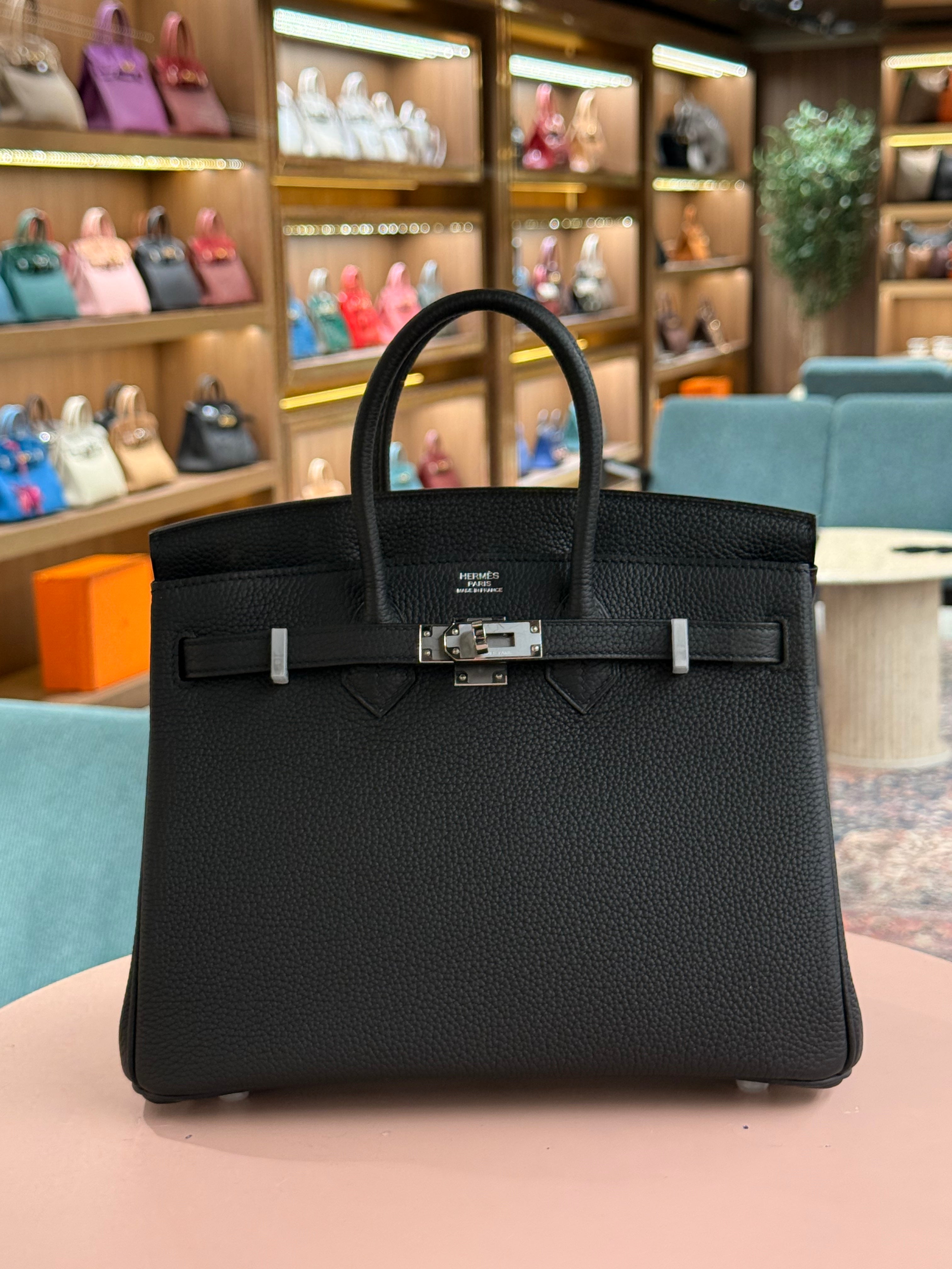 Hermes | Kelly (25) – Togo – Black – Palladium Hardware