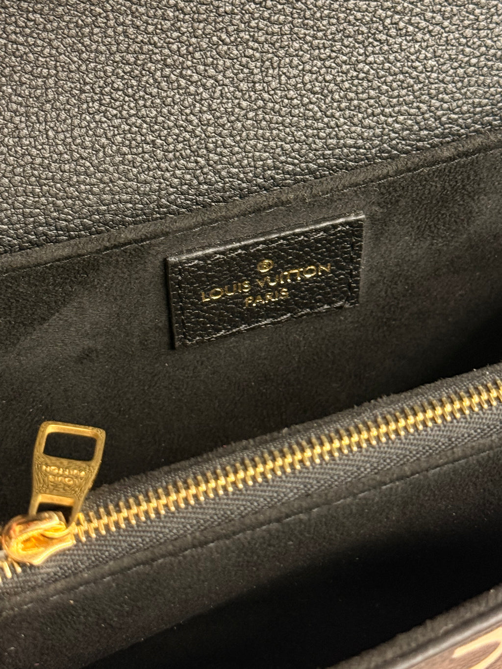 Louis Vuitton | Pochette Métis (East-West) – Canvas – Black/White – Gold Hardware