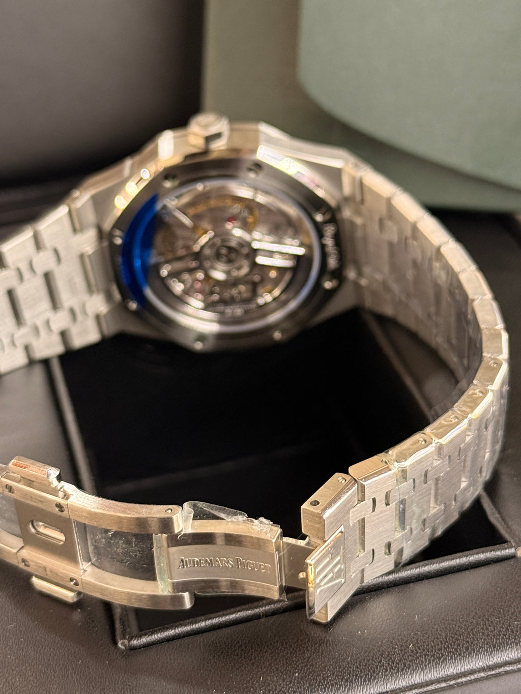 Audemars Piguet | Royal Oak – Stainless Steel – Blue – Silver Hardware