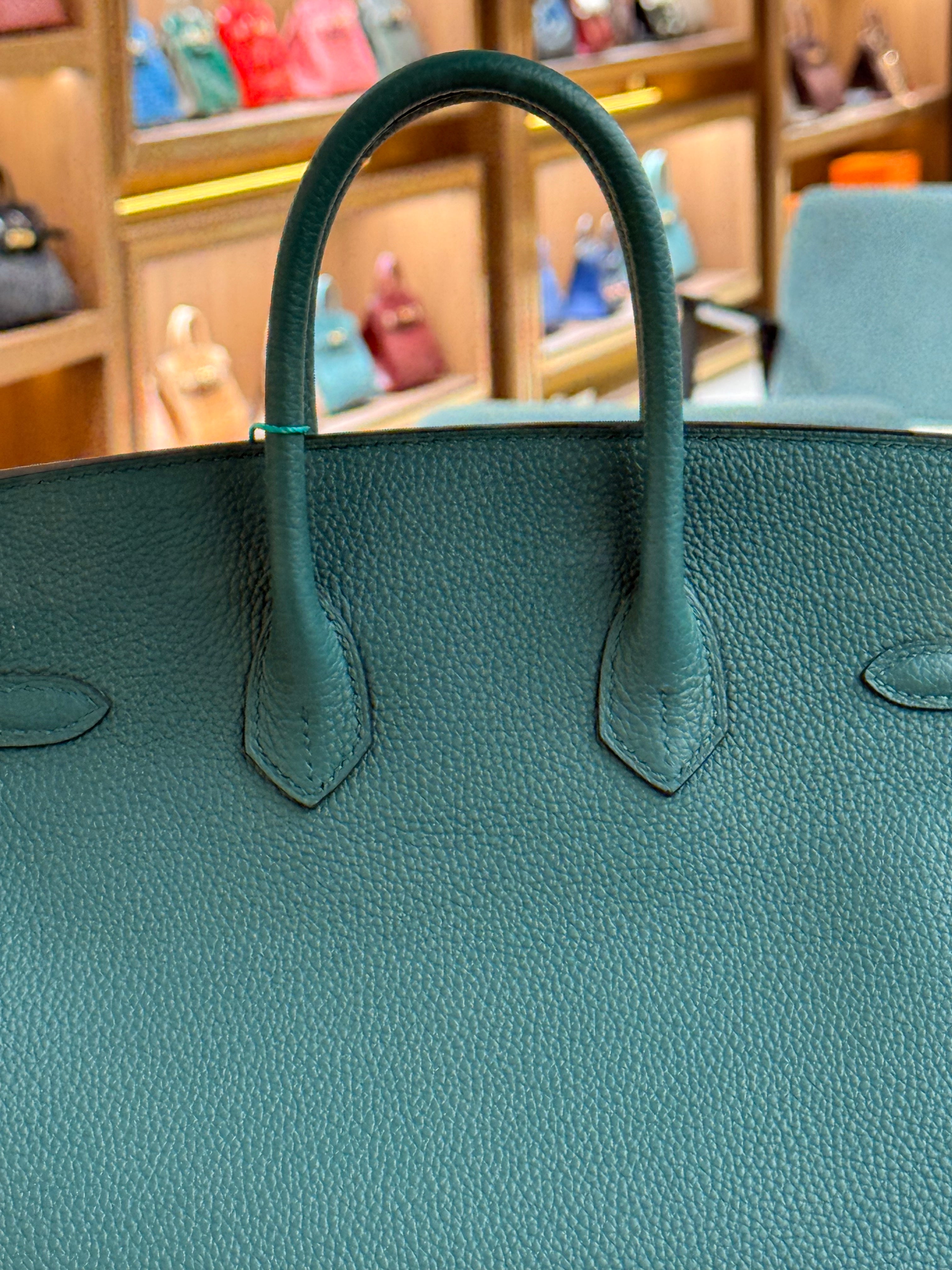 Hermes | Birkin (25) – Togo – Bleu Canard – Gold Hardware