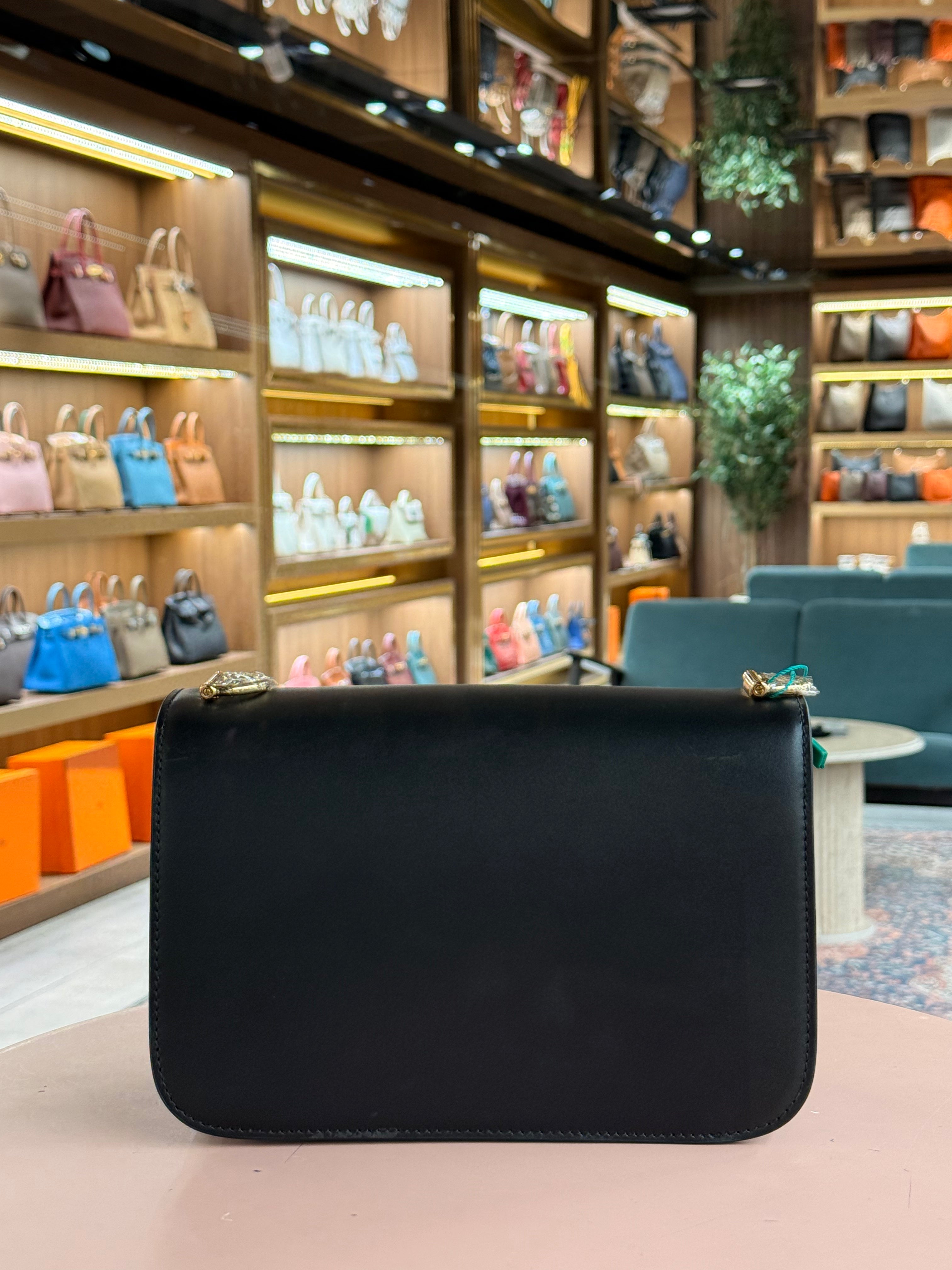 Gucci | Small Siena (Small) – Leather – Black – Gold Hardware
