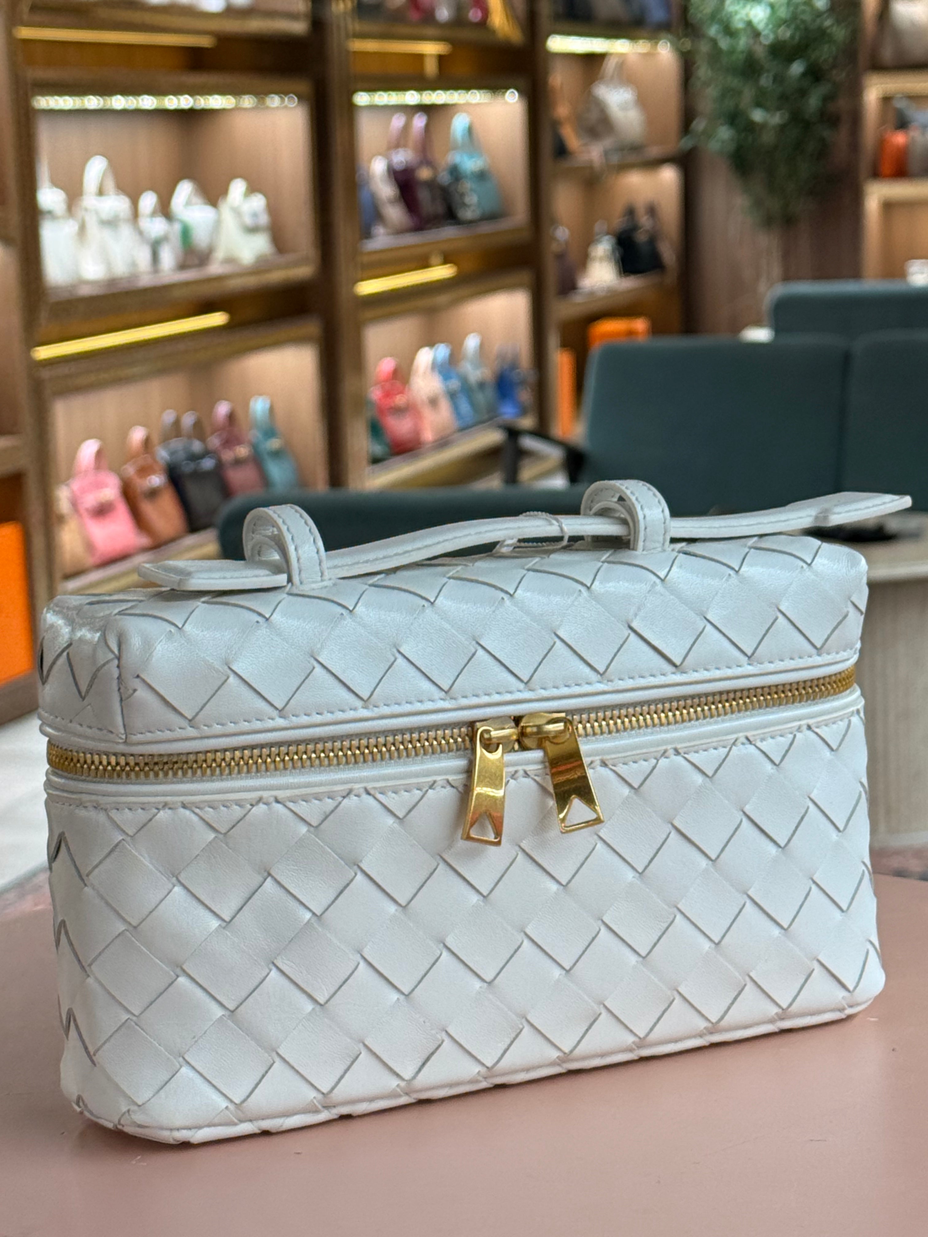 Bottega Veneta | Bang Bang Vanity – Intrecciato – White – Gold Hardware
