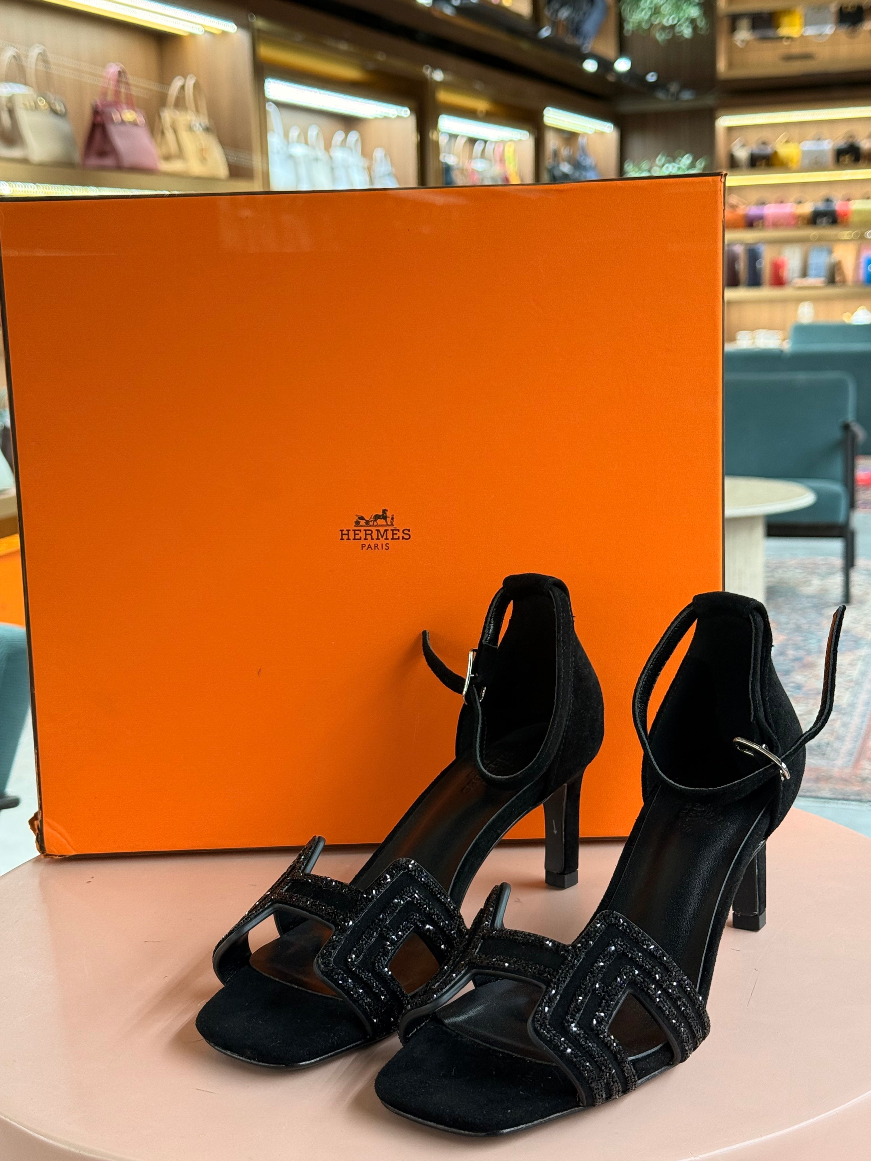 Hermes | Ella-105-Sandal – Leather – Black – Silver Hardware