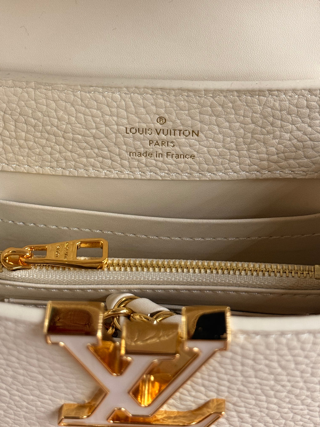 Louis Vuitton | Capucines (Mini) – Leather – Cream – Gold Hardware