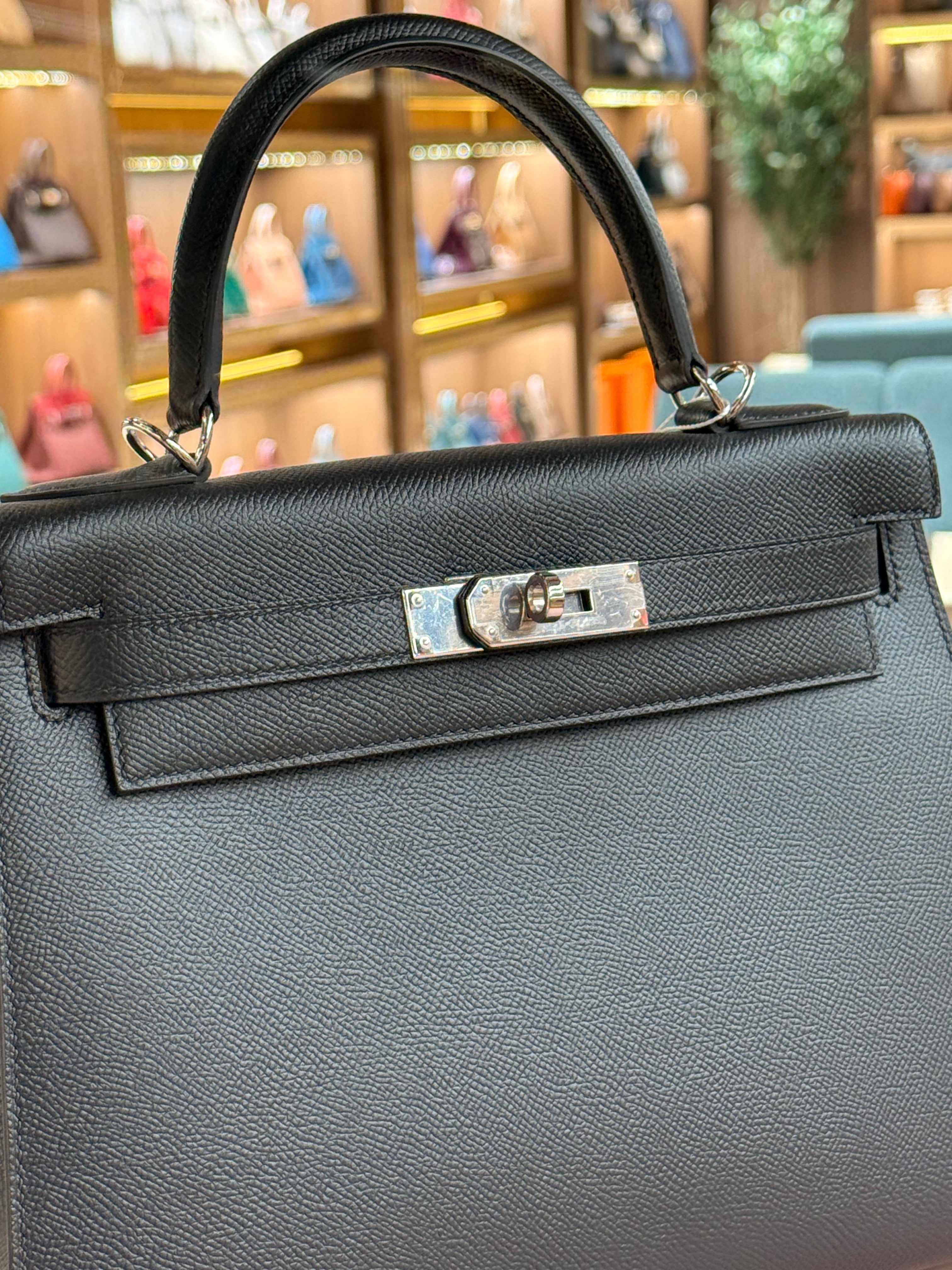 Hermes | Kelly (28) – Epsom – Black – Palladium Hardware