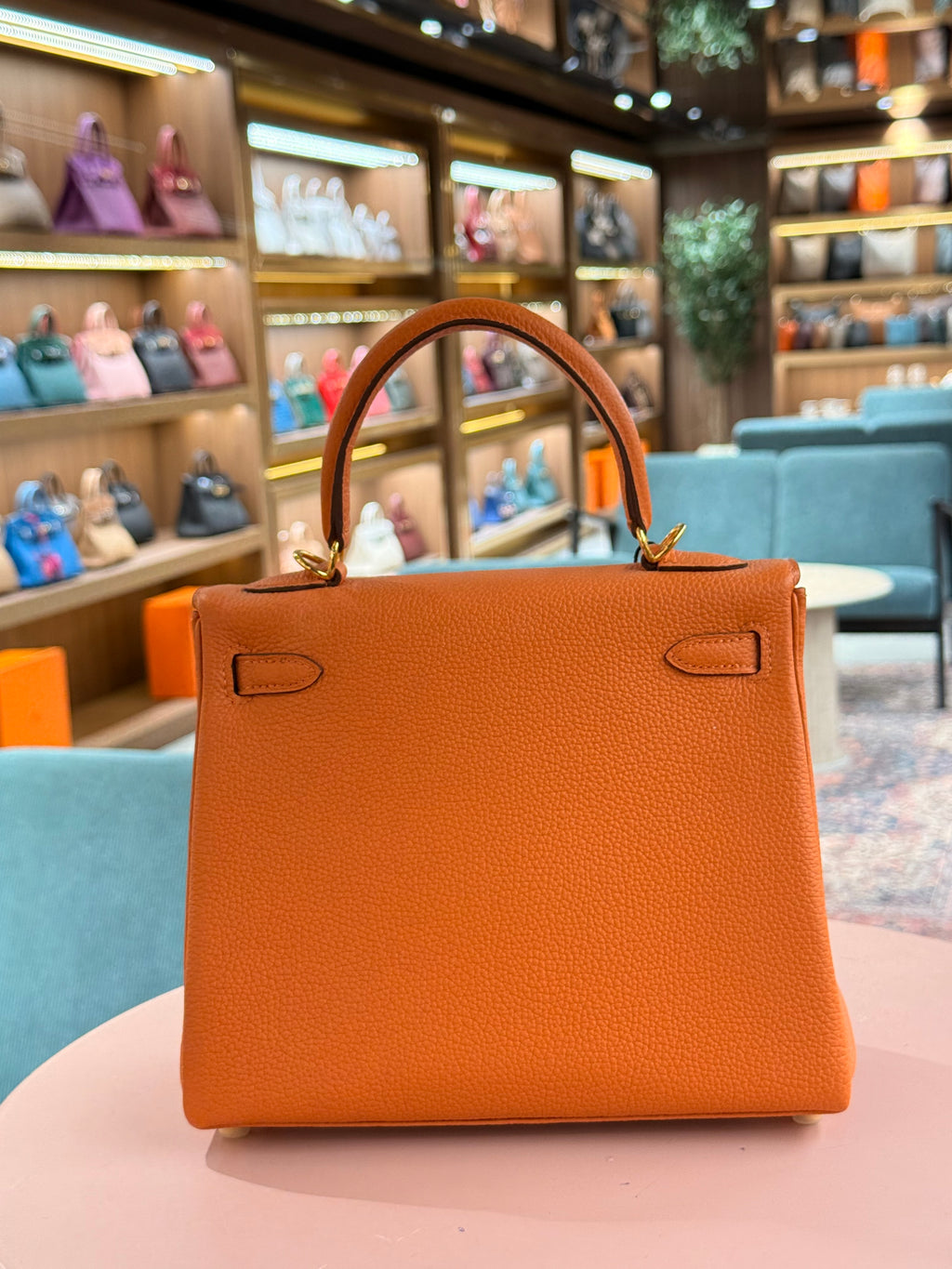 Hermes | Kelly (25) – Togo – Orange – Gold Hardware