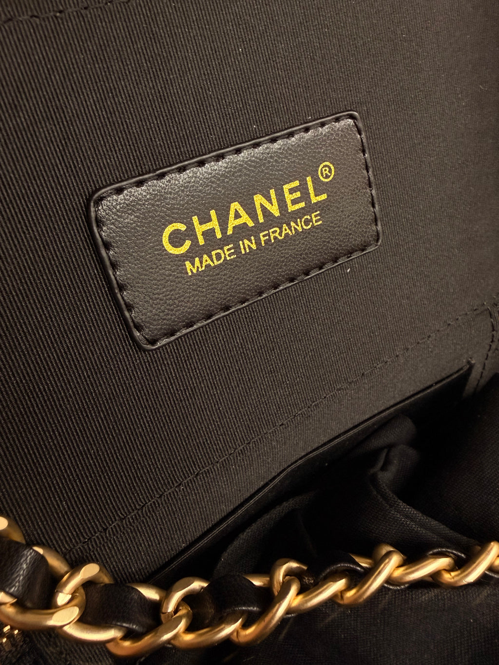 Chanel | Vanity (Small) – Lambskin – Black – Gold Hardware