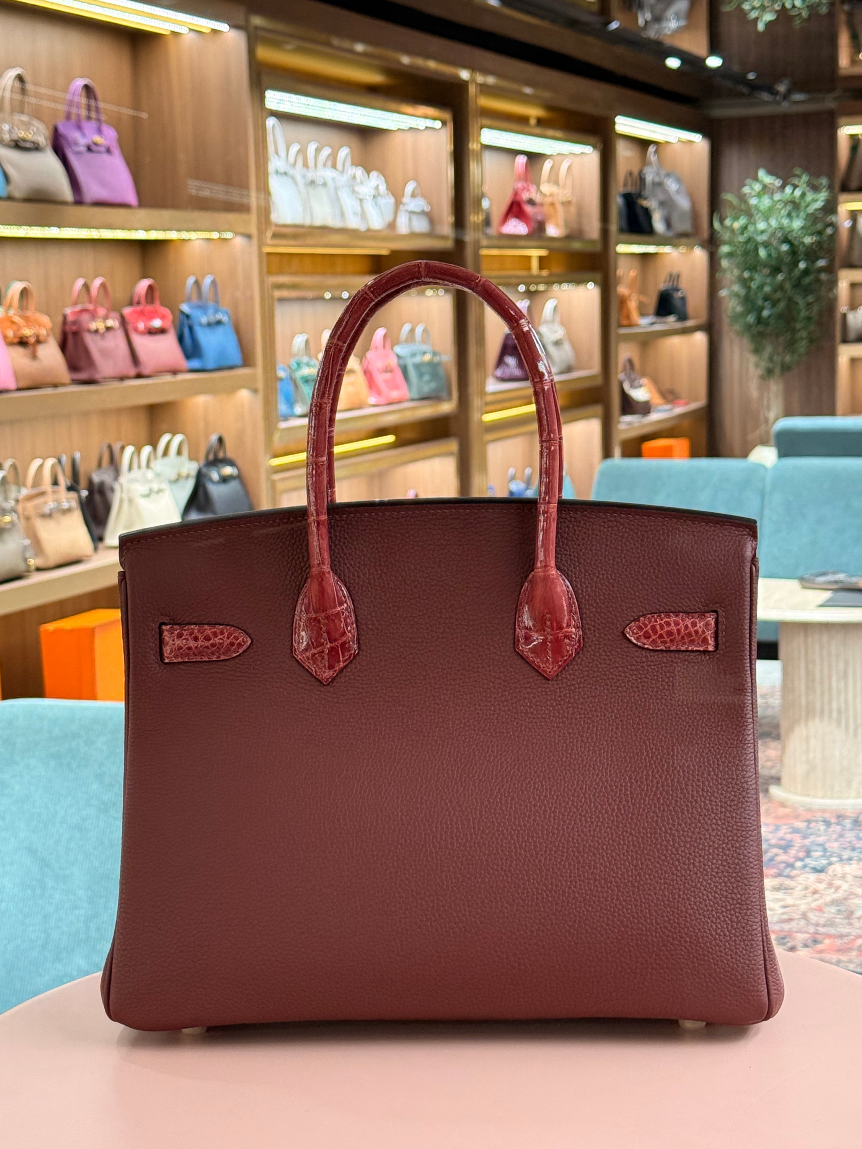 Hermes | Birkin (30) – Togo – Rouge H – Gold Hardware
