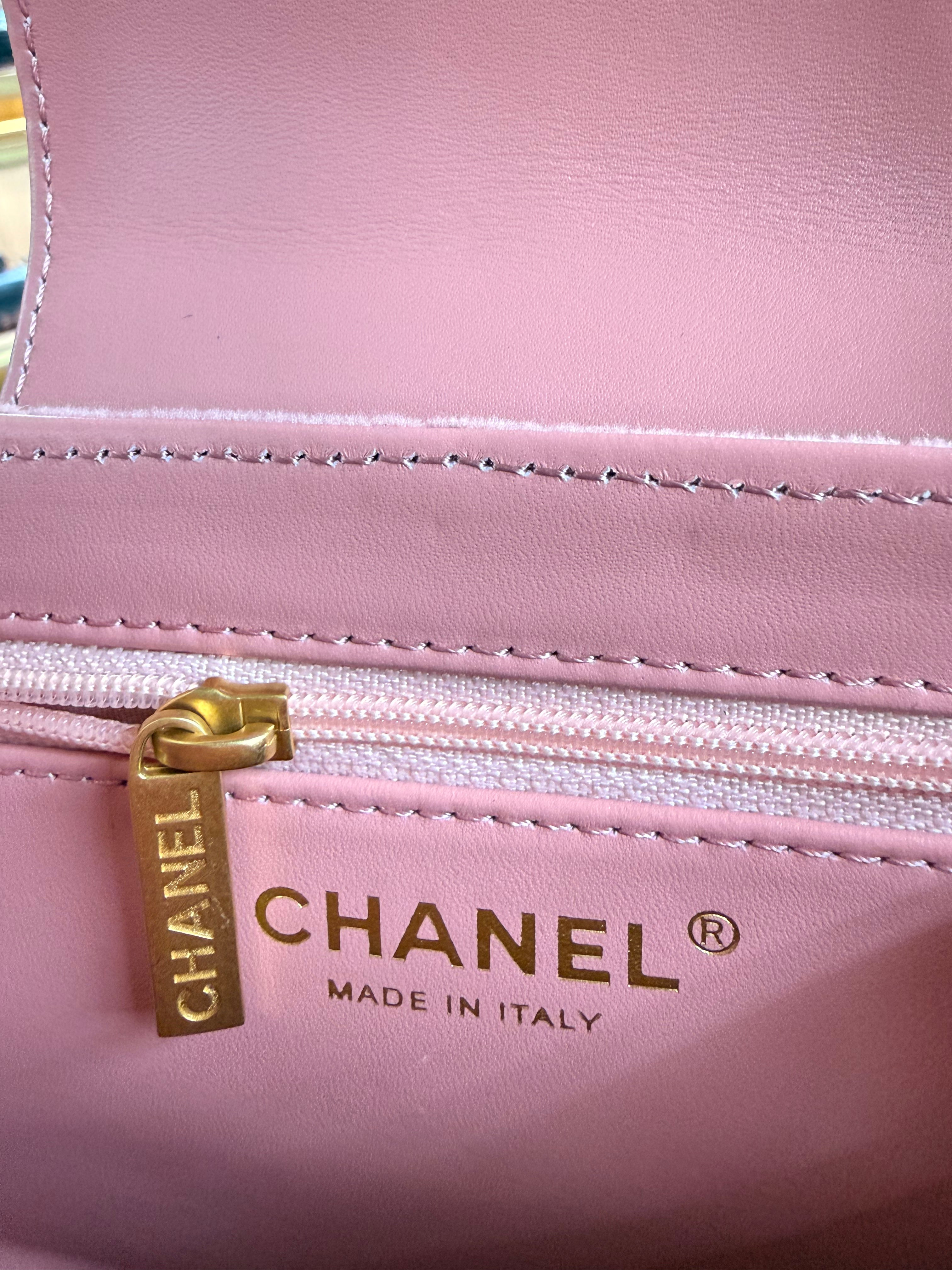 Chanel | Velvet-Quilted-Nano-Kelly-Shopper – Suede – Rose Poudre – Gold Hardware