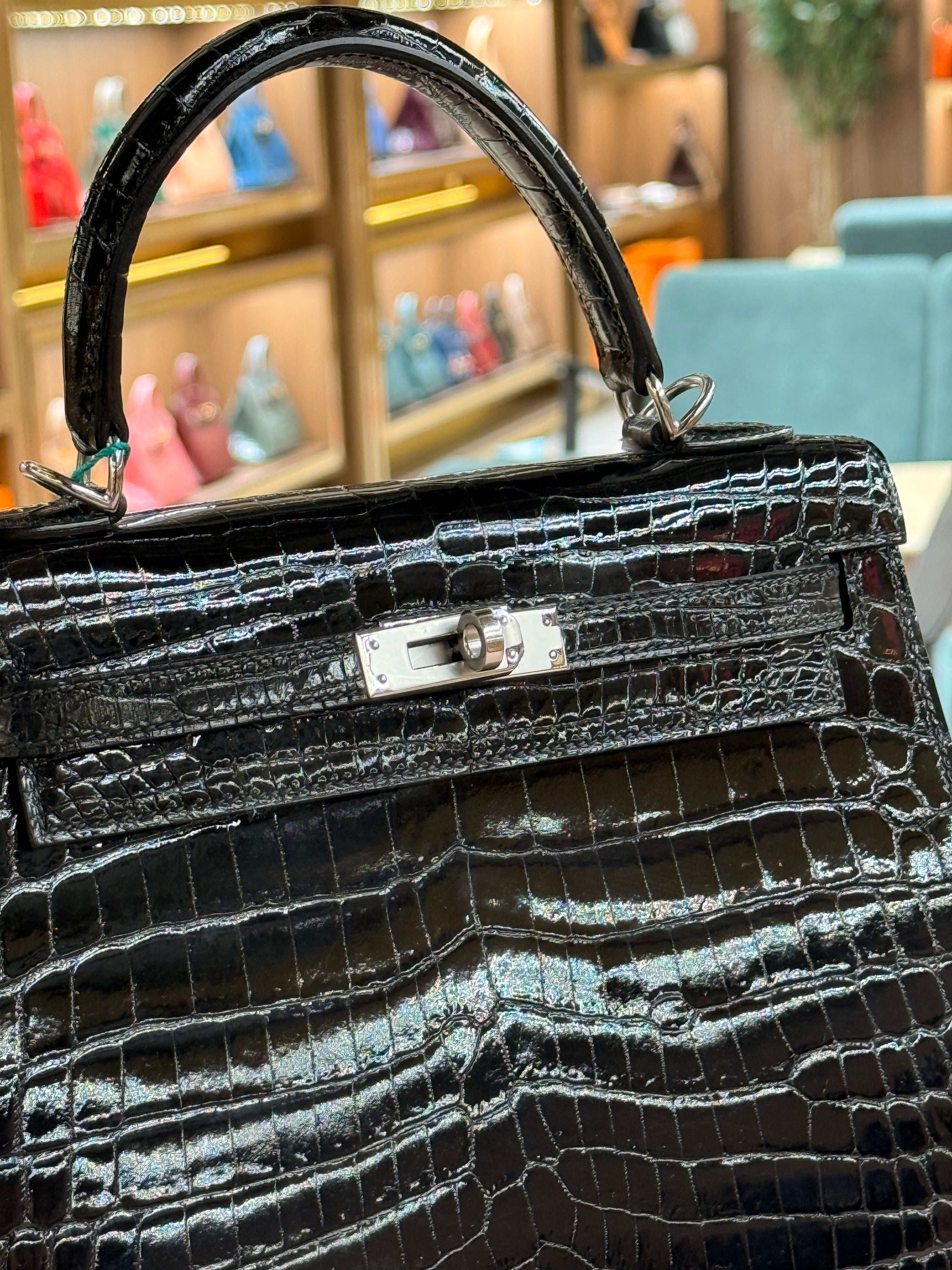 Hermes | Kelly (25) – Crocodile – Black – Palladium Hardware