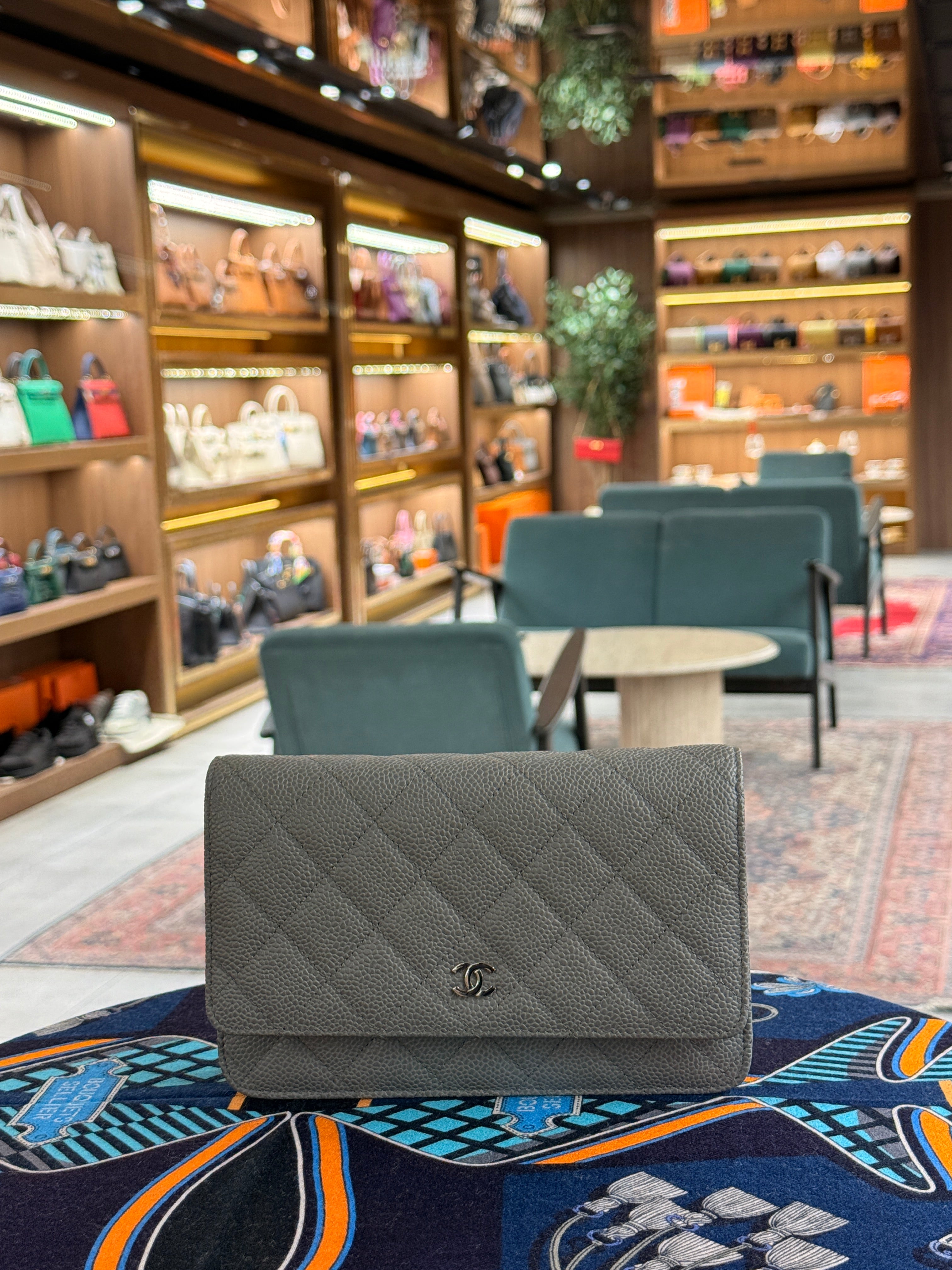 Chanel | Wallet on Chain (20) – Caviar – Grey – Gold Hardware