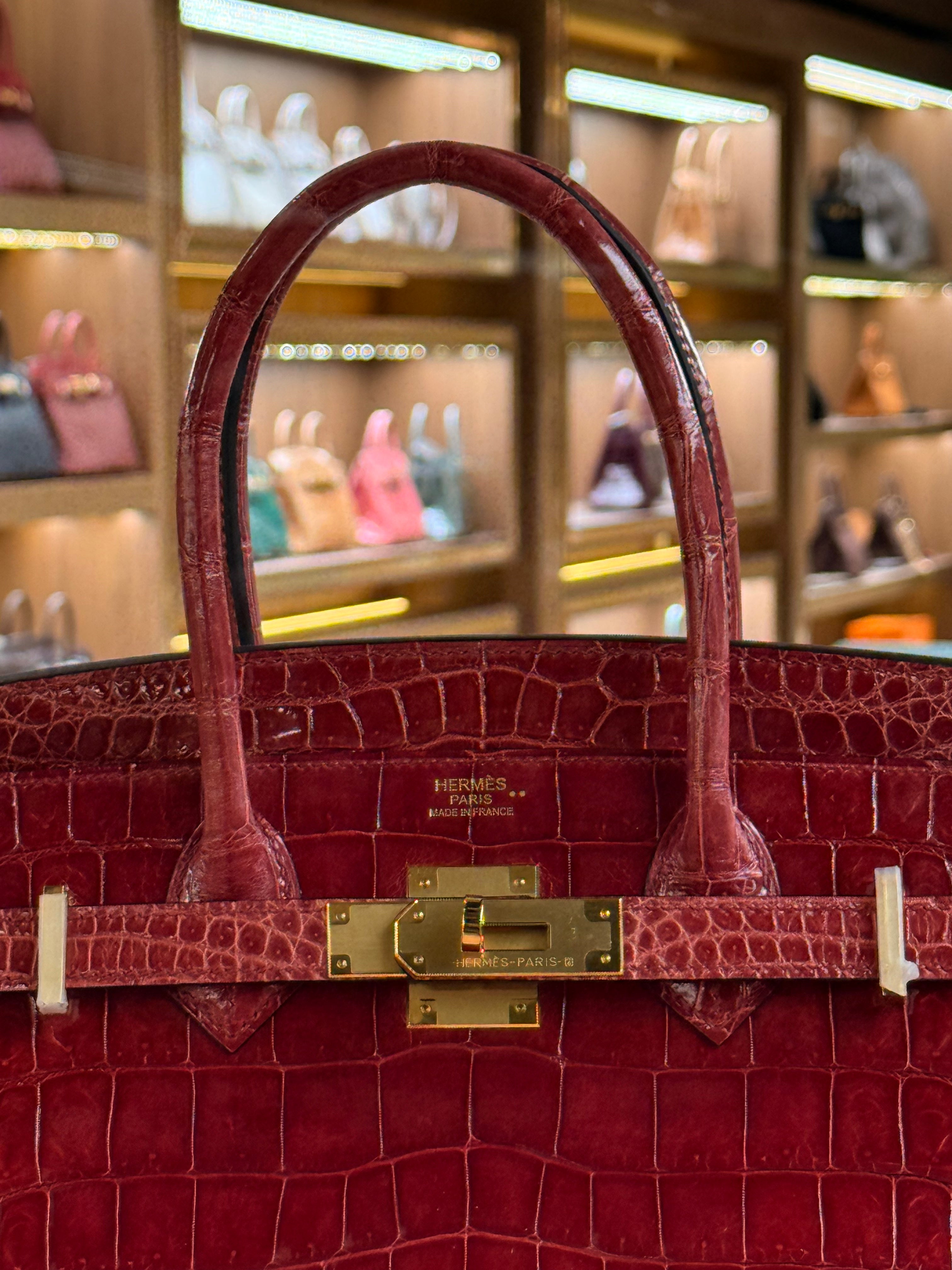 Hermes | Birkin (30) – Crocodile – Rouge H – Gold Hardware