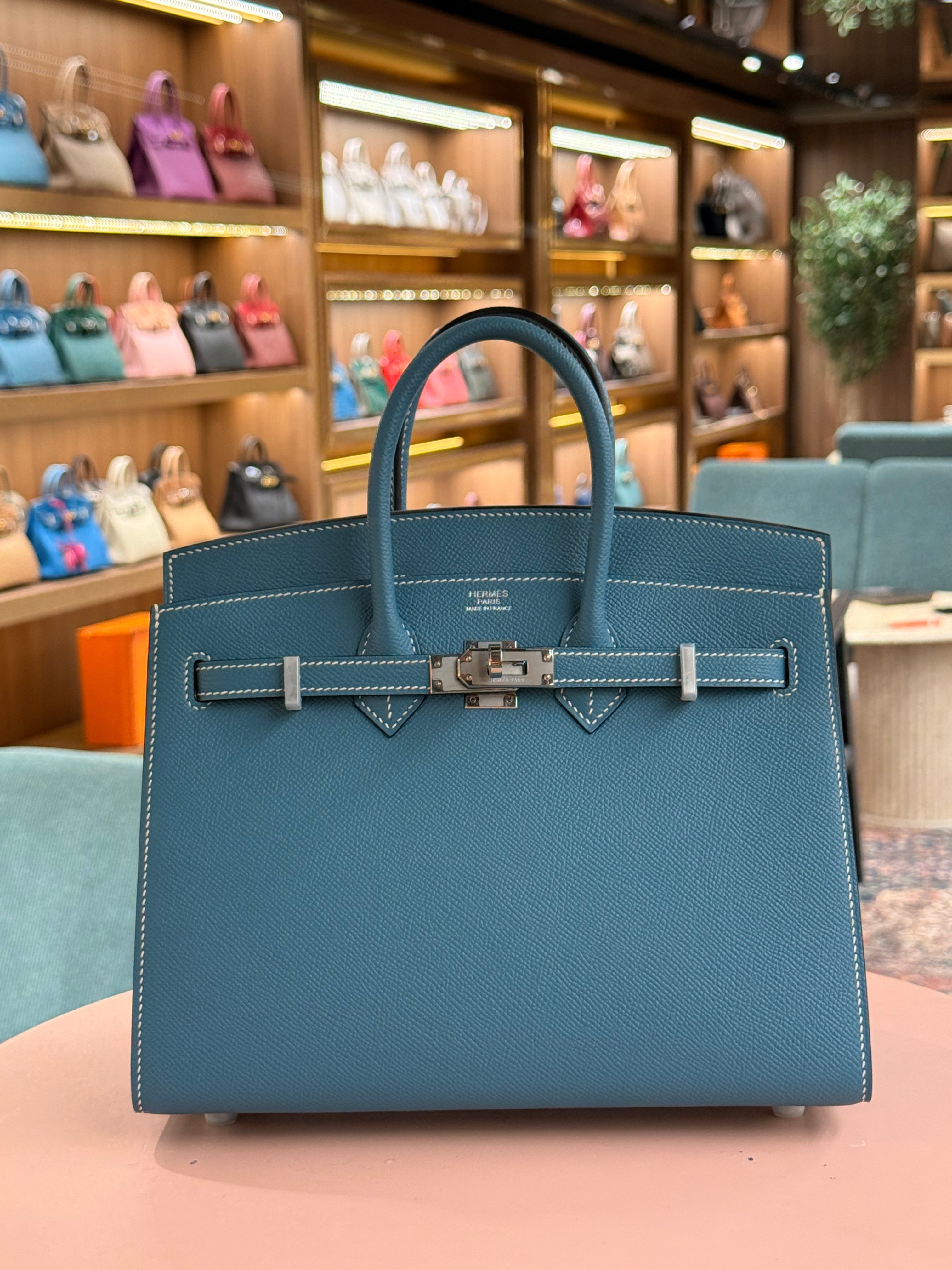 Hermes | Kelly (25) – Epsom – Bleu Brume – Palladium Hardware