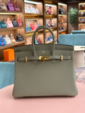 Hermes | Birkin (25) – Togo – Gris Tendre – Gold Hardware
