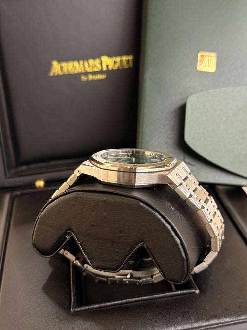 Audemars Piguet | Royal Oak – Stainless Steel – Green – Silver Hardware