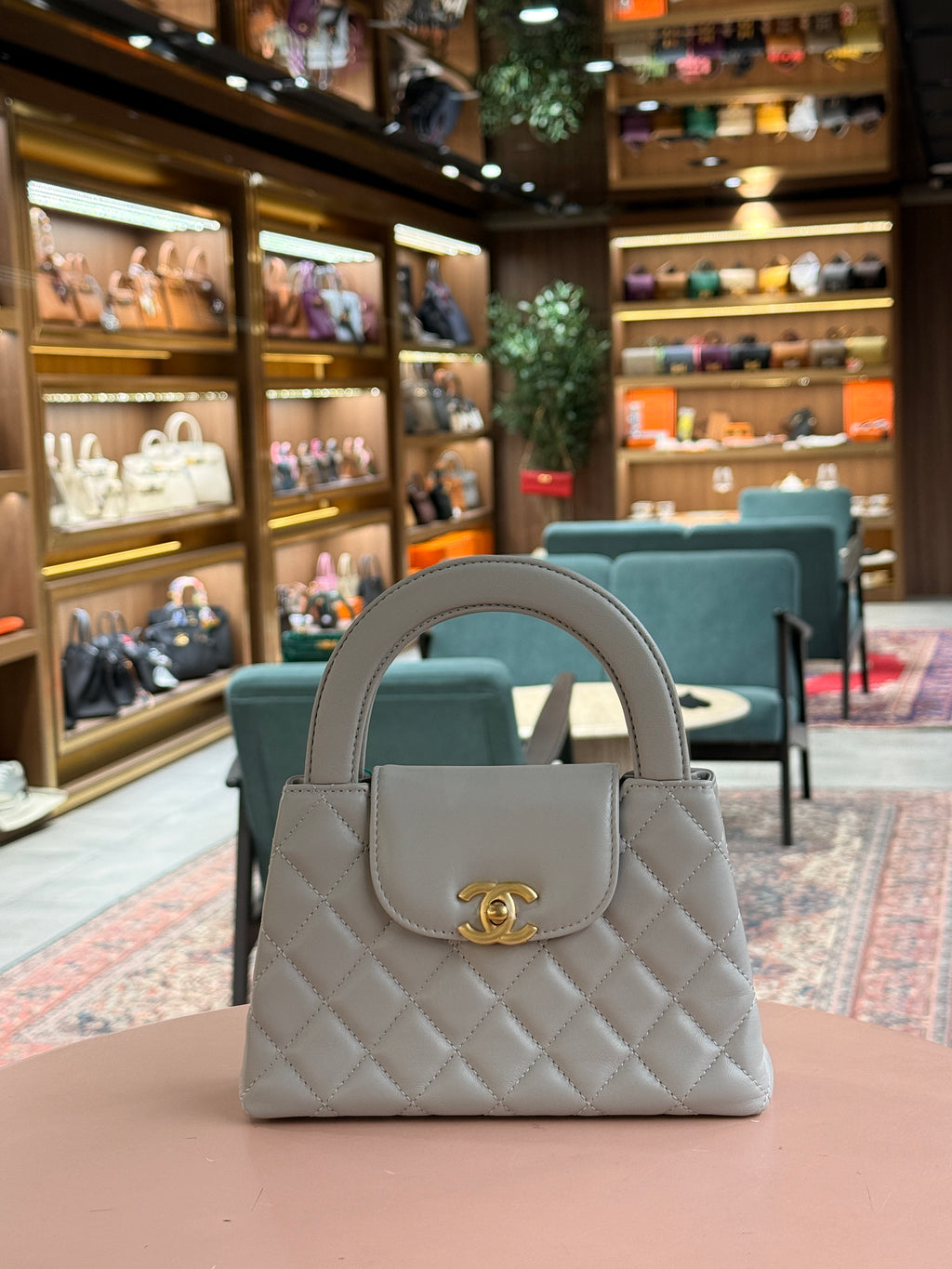 Chanel | Coco Handle – Lambskin – Grey – Gold Hardware