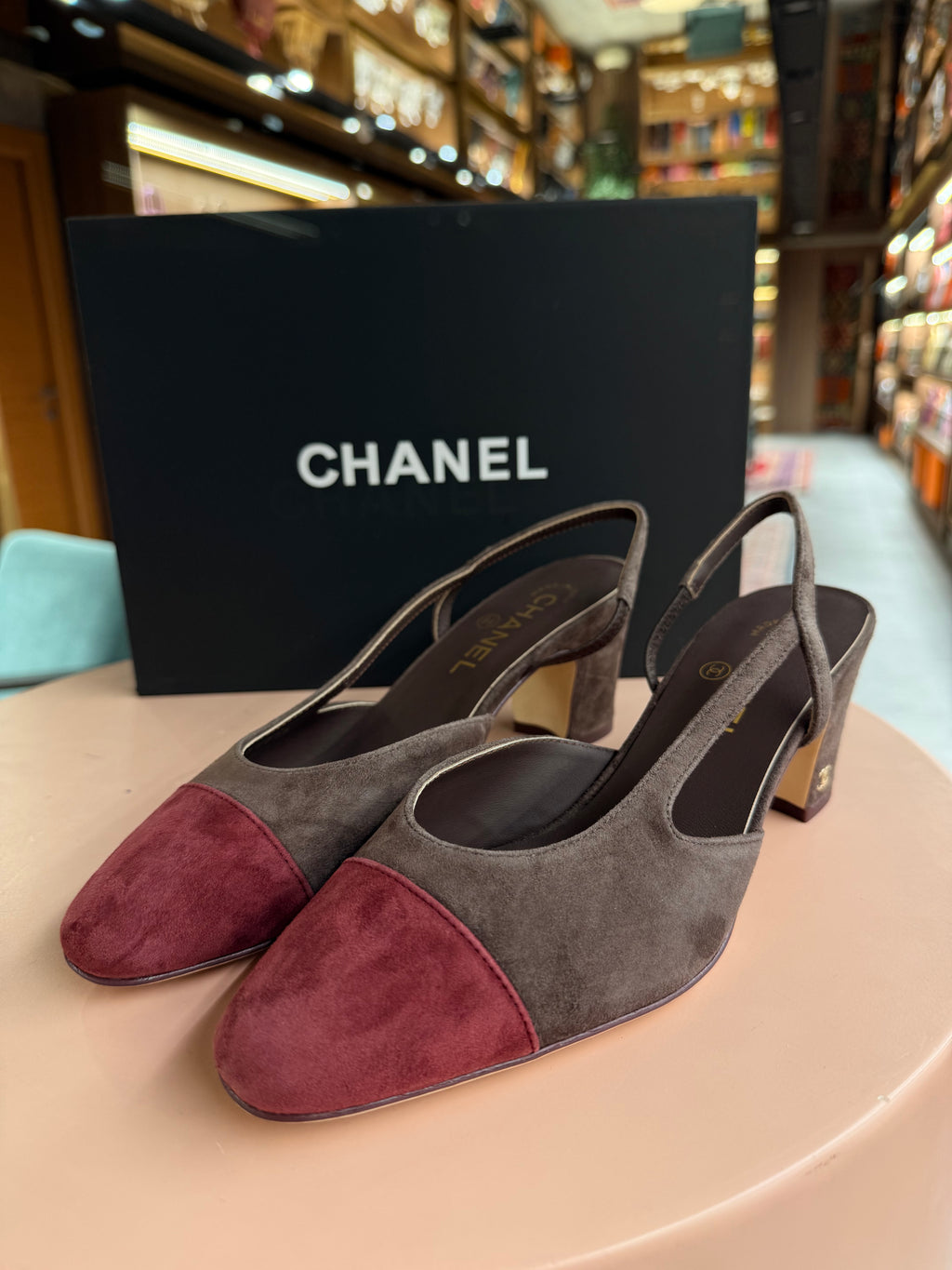Chanel | Slingback Heels – Suede – Grey and Burgundy – Gold Hardware