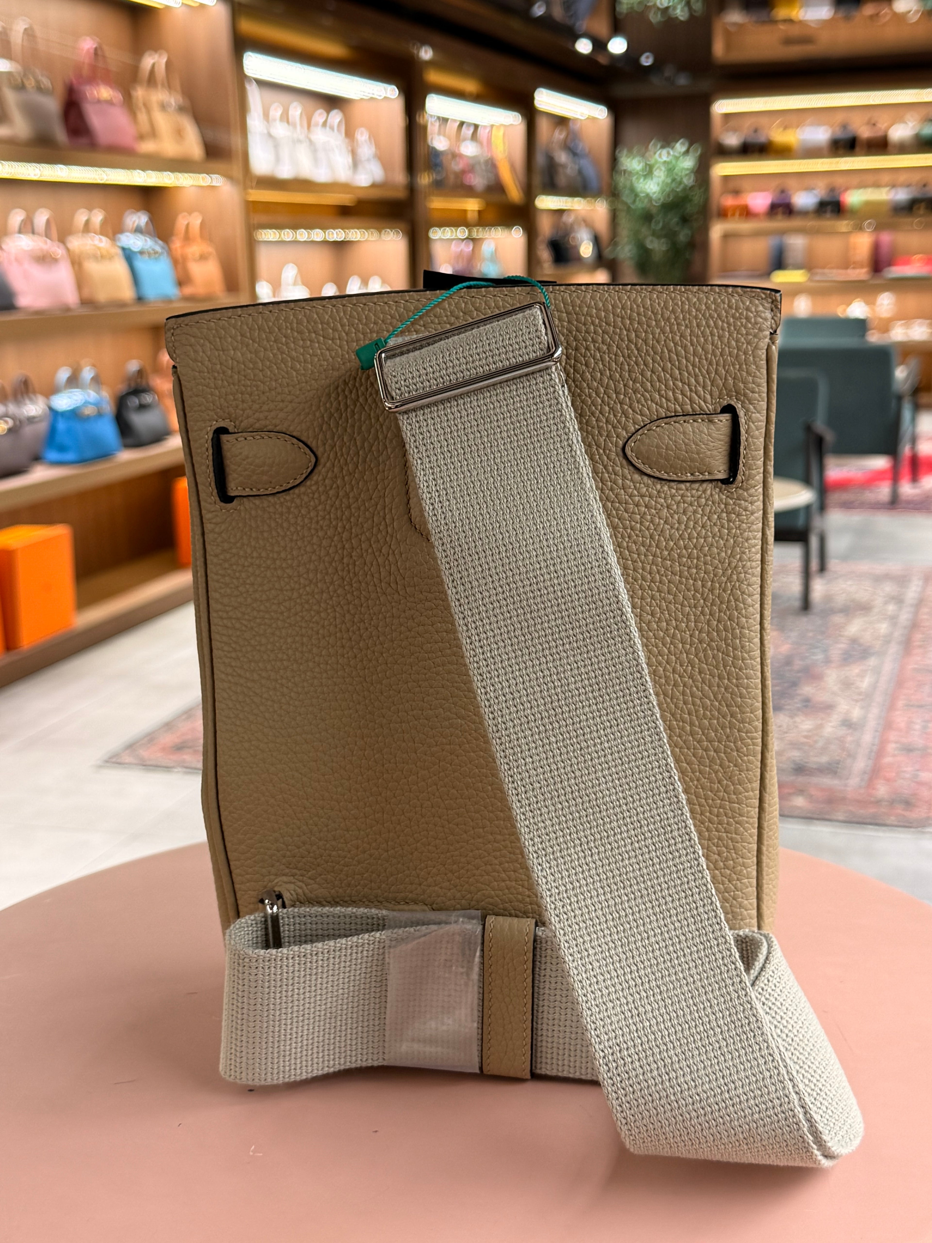 Hermes | Hac a Dos Backpack – Togo – Craie – Palladium Hardware