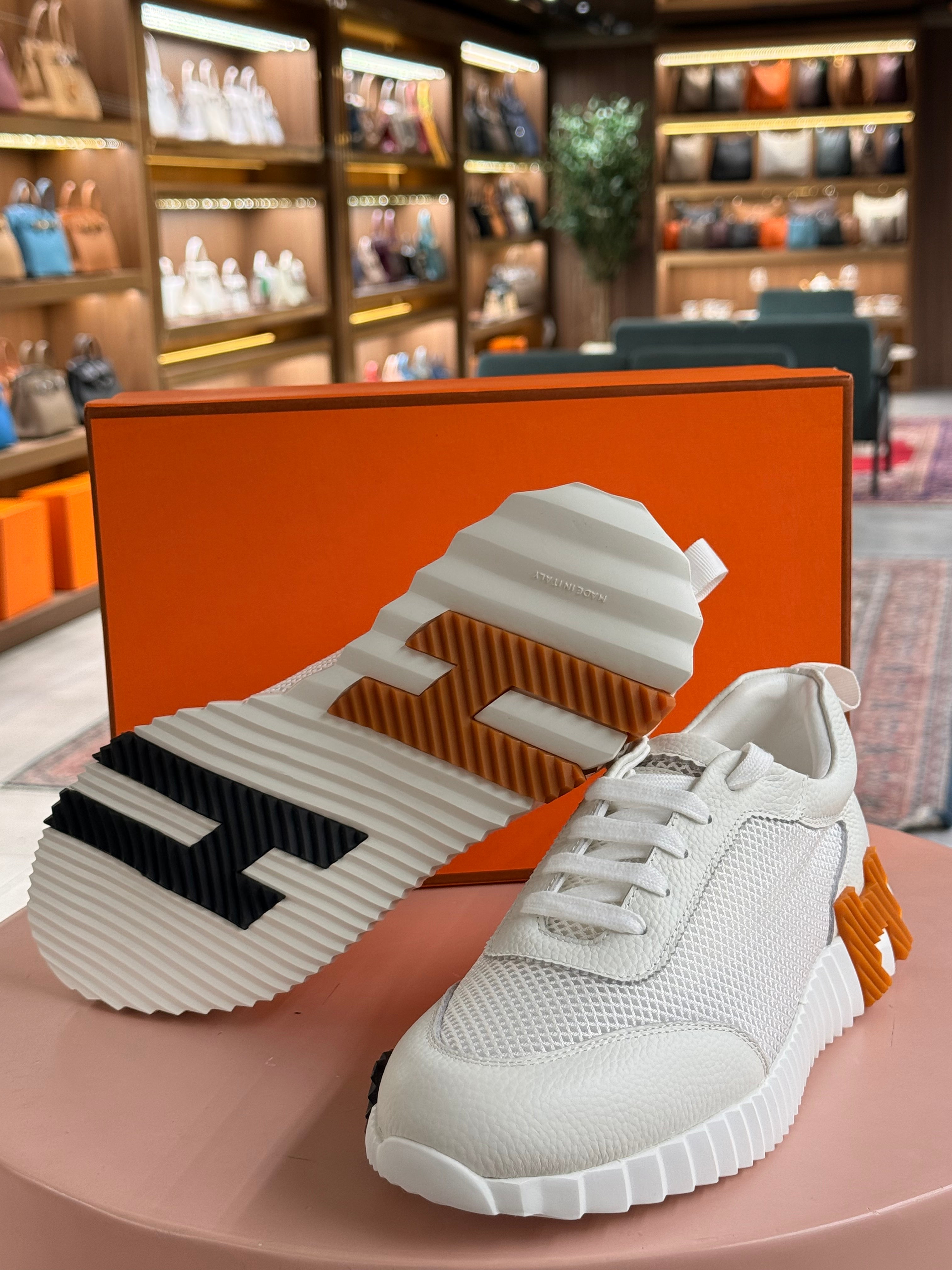 Hermes | Bouncing-Sneaker – Leather and Mesh – White – Orange Hardware