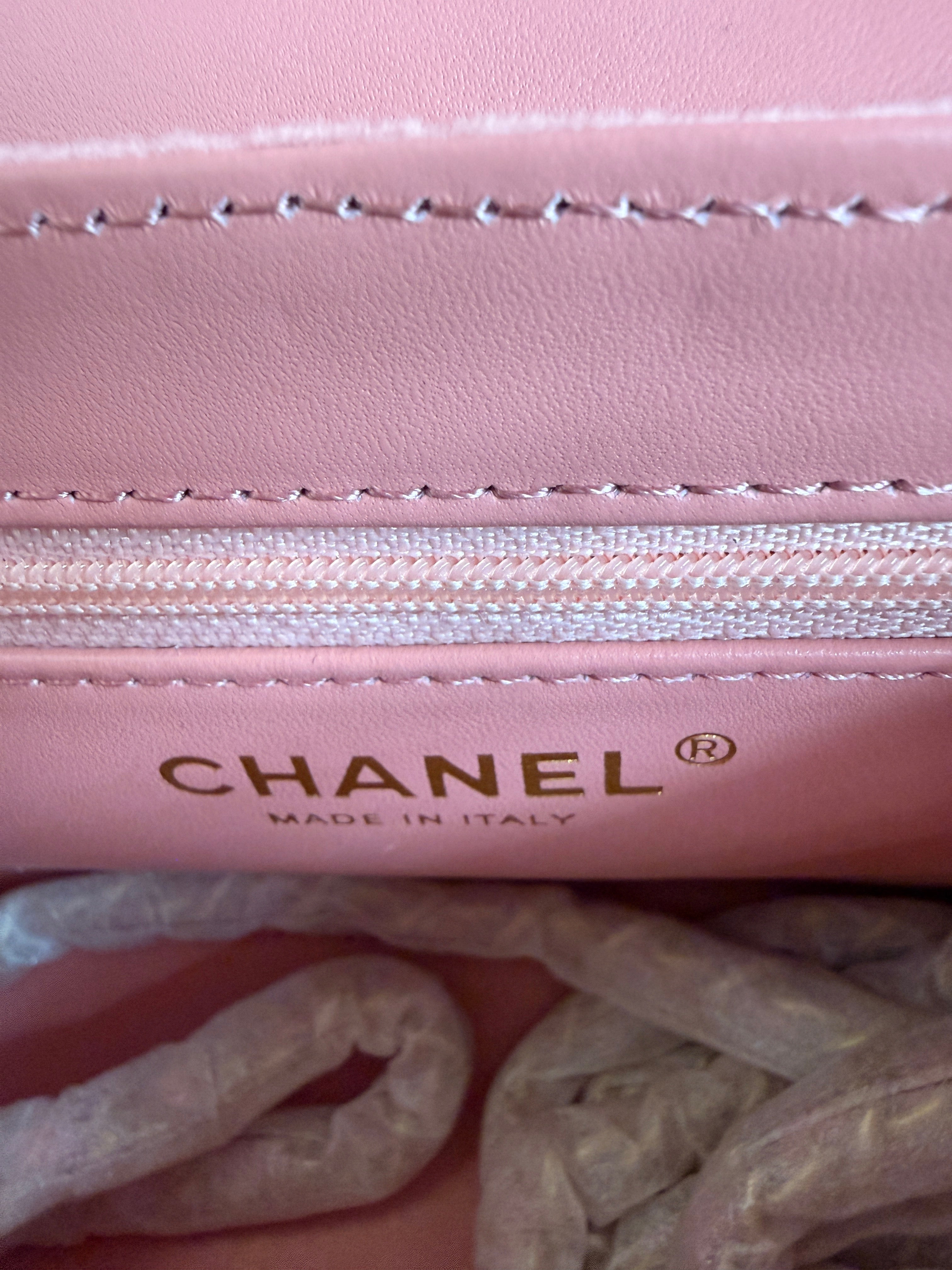 Chanel | Coco Handle Bag – Suede – Rose Poudre – Gold Hardware